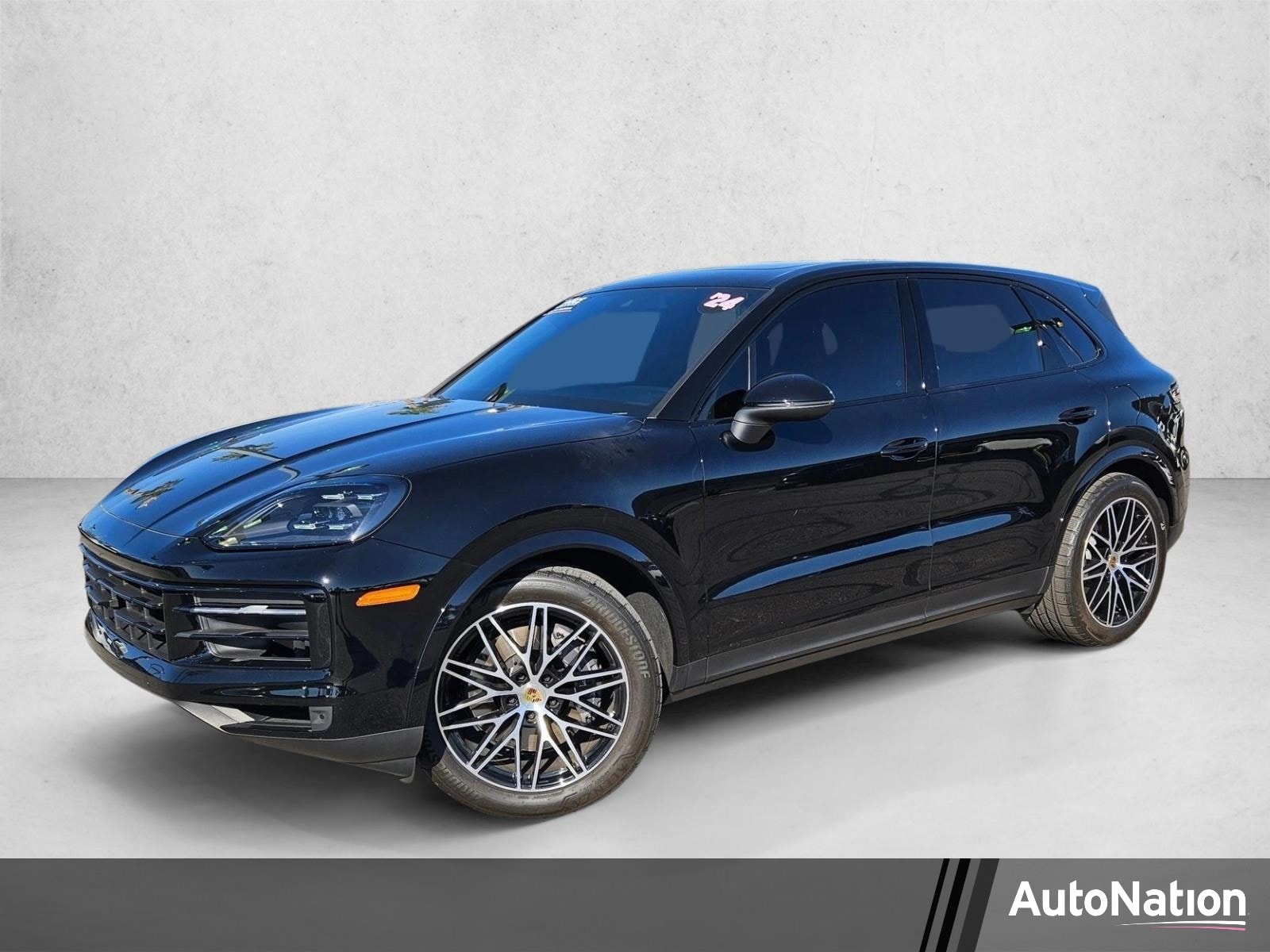 2024 Porsche Cayenne -'s photo