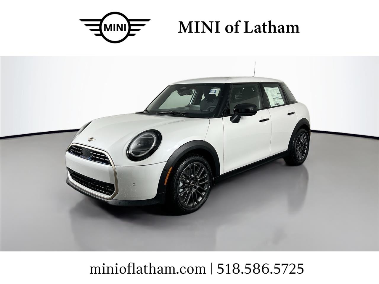 2026 MINI Hardtop 4 Door's photo