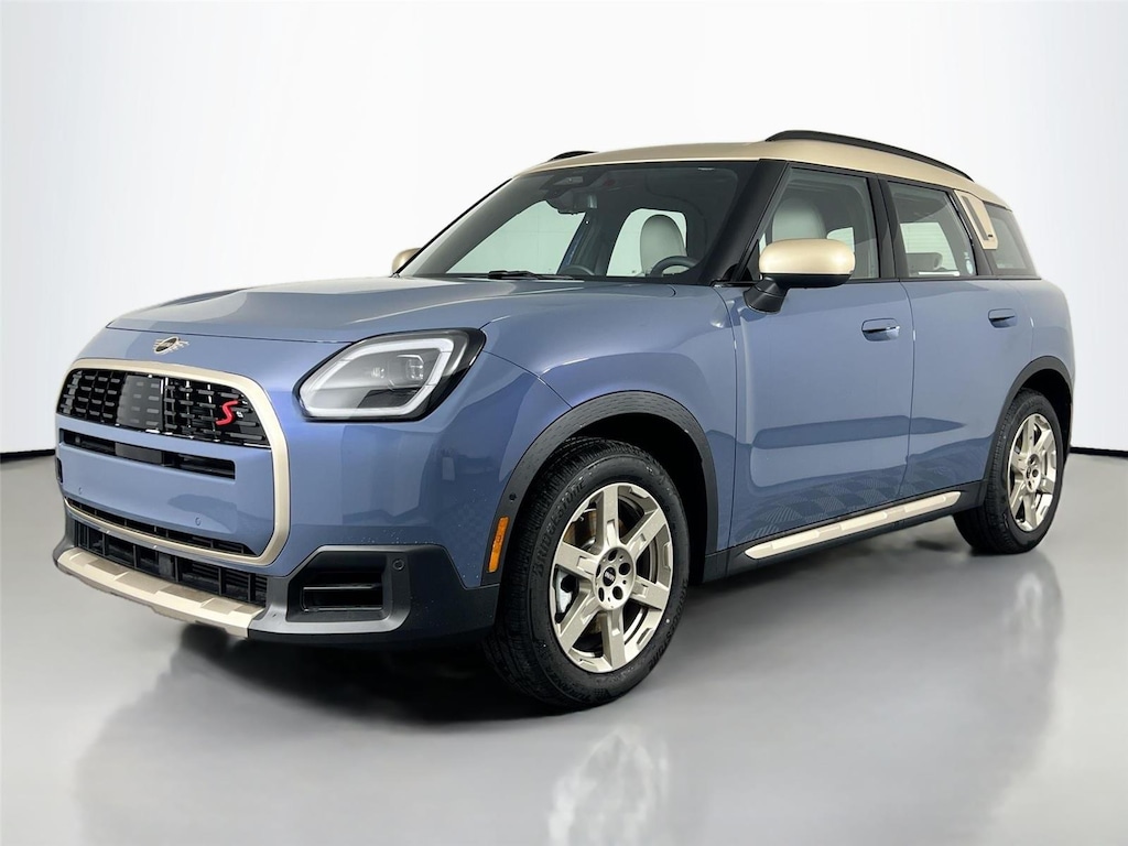 New 2026 MINI Countryman Signature Plus SUV