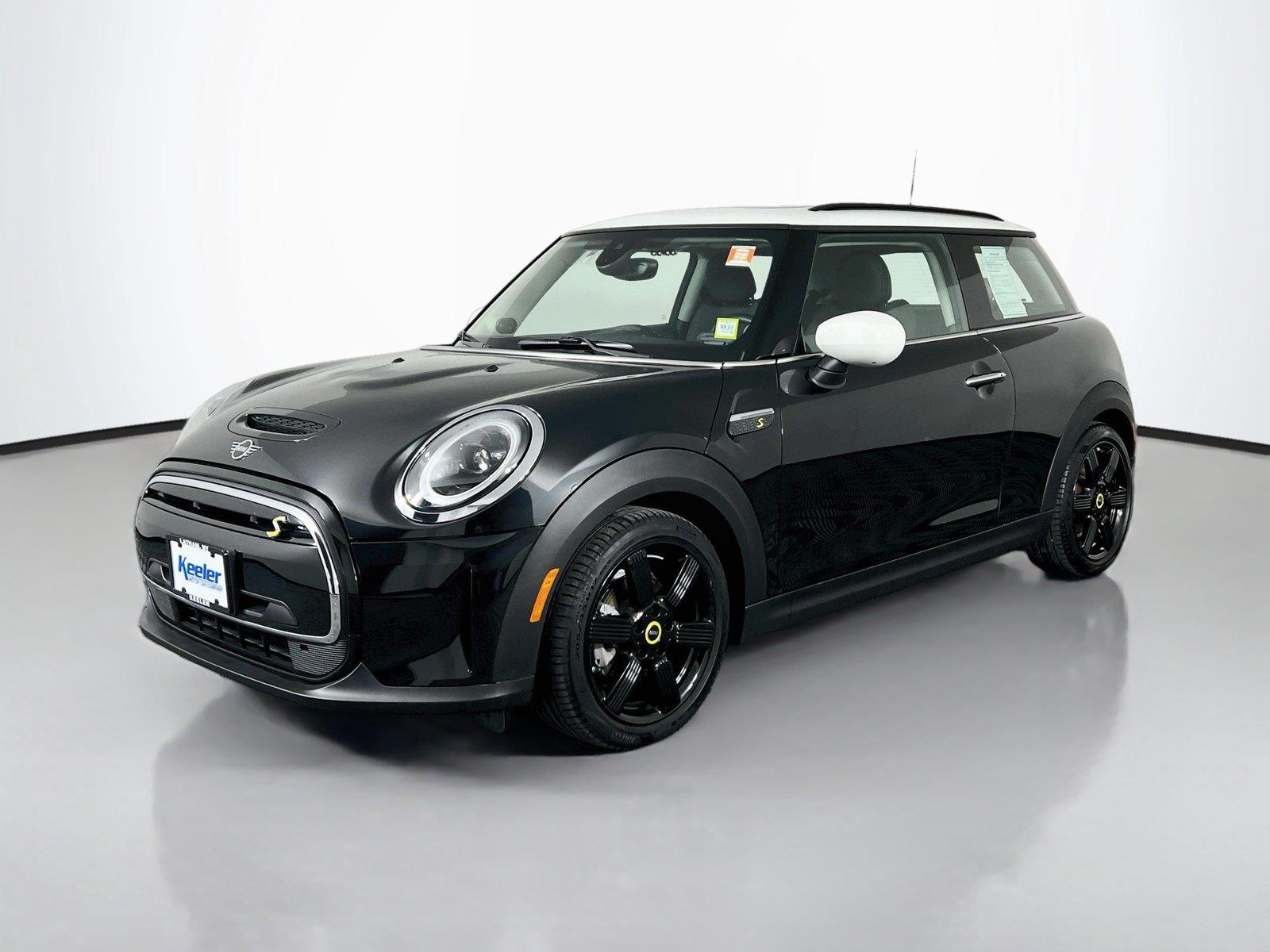 Used 2024 MINI Hardtop 2 Door SE with VIN WMW13DJ04R2V19567 for sale in Latham, NY