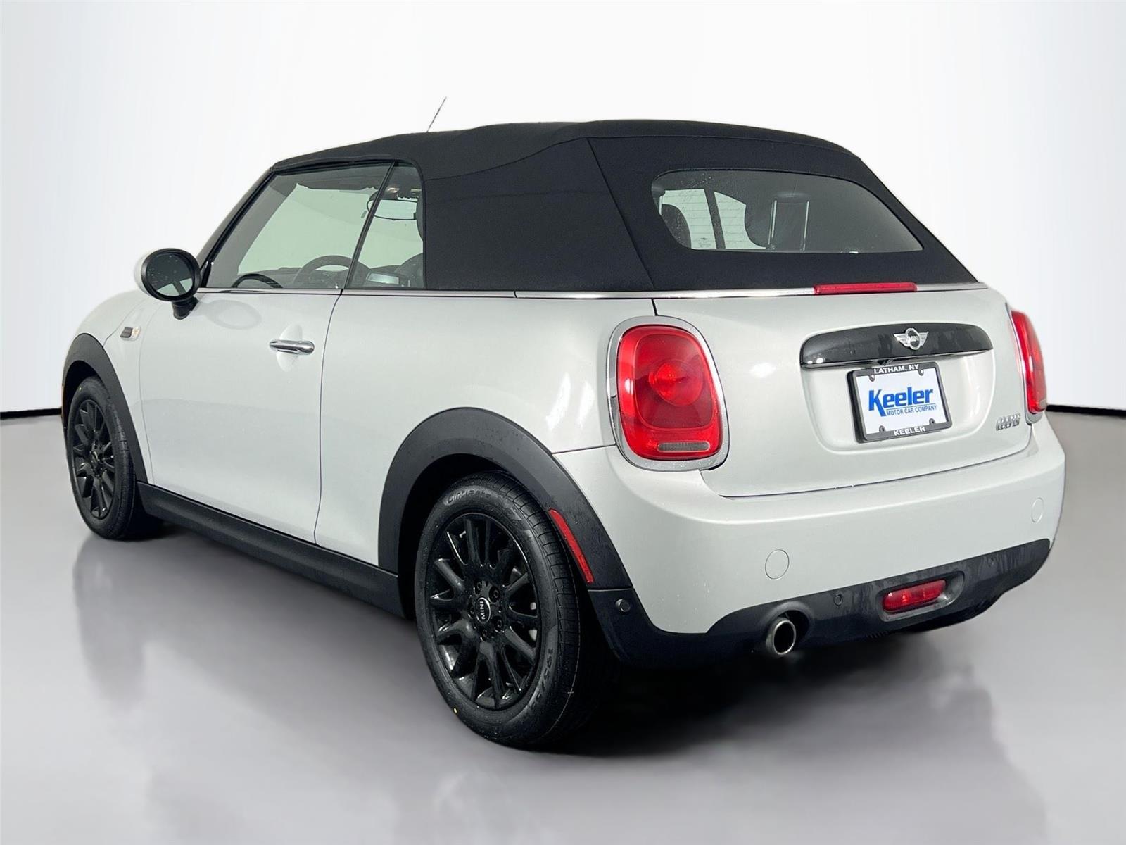 2018 Mini Cooper Convertible photo 3