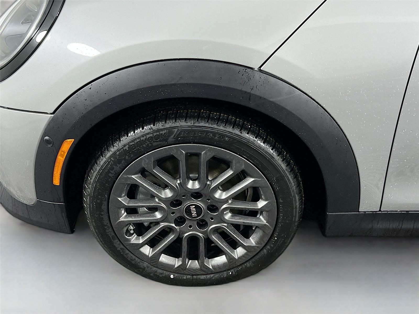 2026 MINI Convertible Base - Photo 25