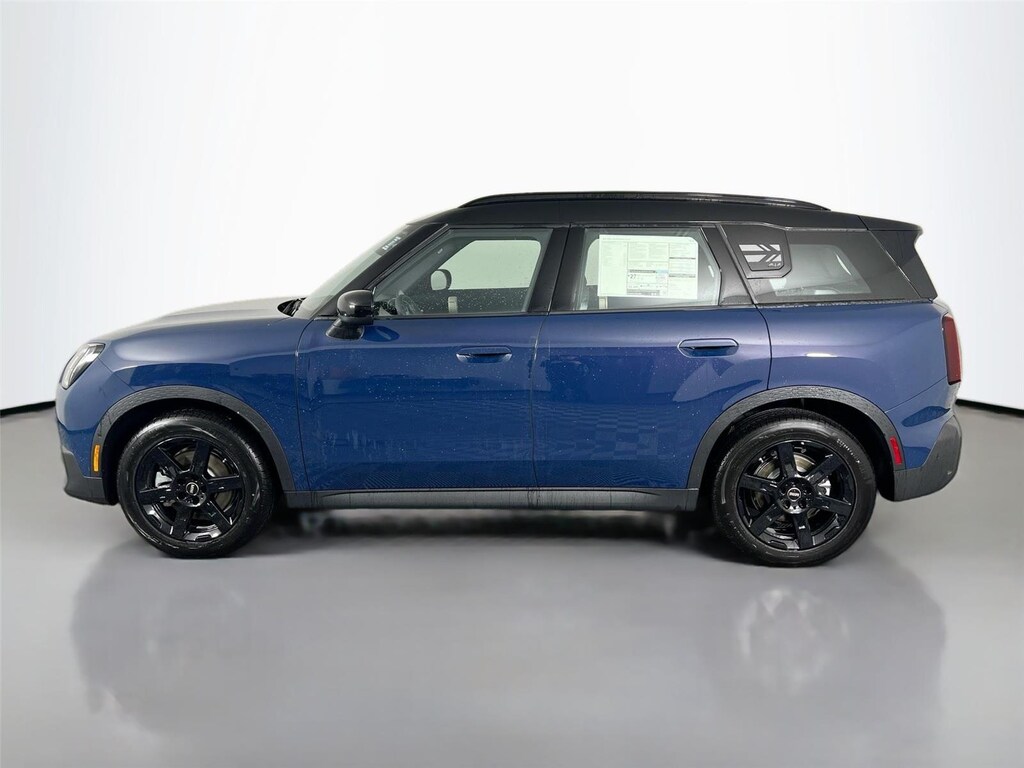New 2026 MINI Countryman Signature Plus SUV