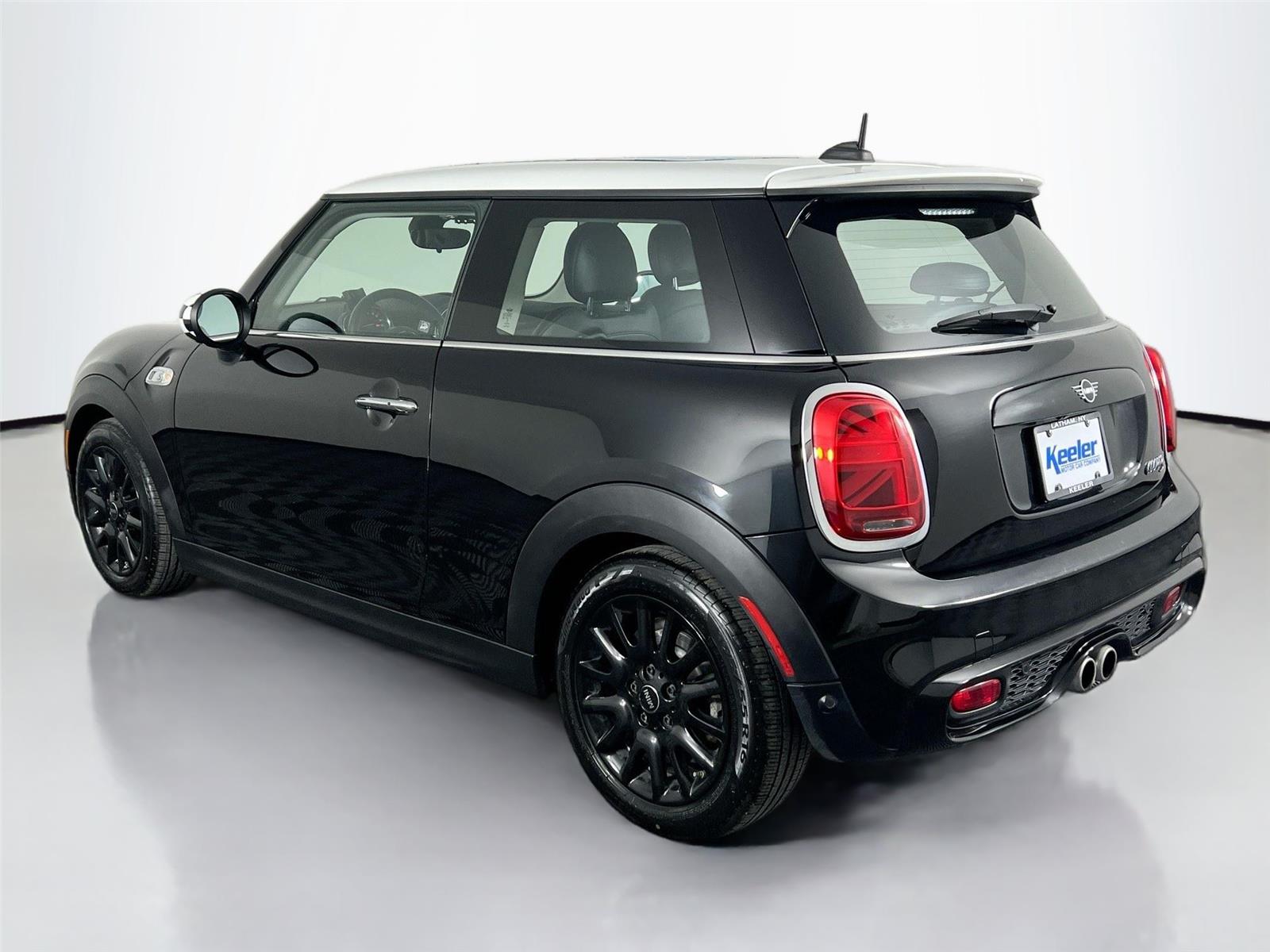 2019 Mini Cooper 2 Door Hardtop Signature photo 2