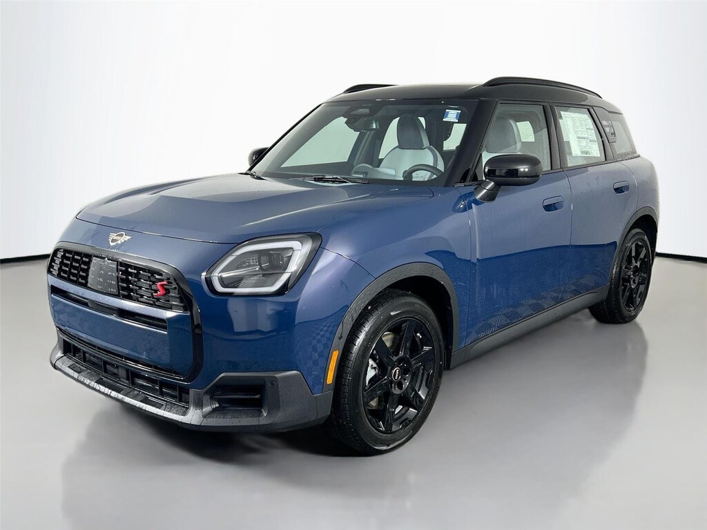 New 2026 MINI Countryman Signature Plus SUV