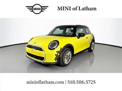 2025 MINI Hardtop 2 Door Iconic Hatchback