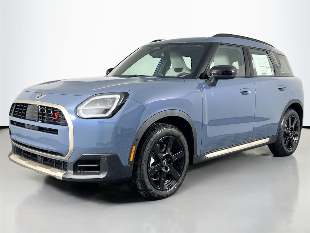 New 2026 MINI Countryman Signature Plus SUV