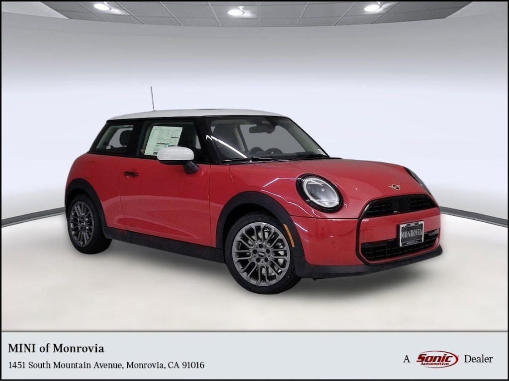 New 2025 MINI Hardtop 2 Door Signature Plus Hatchback