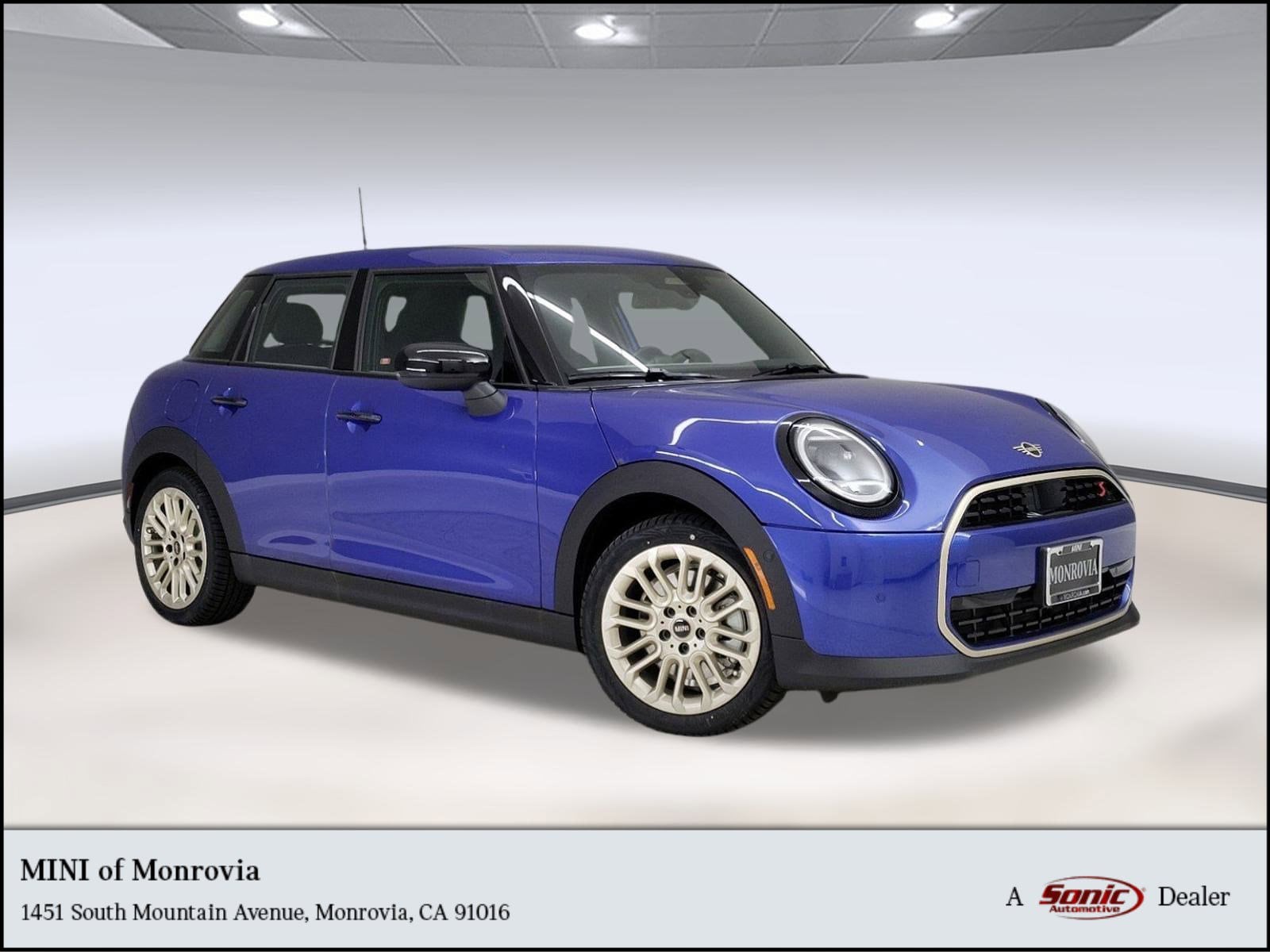 2025 MINI Hardtop 4 Door S's photo