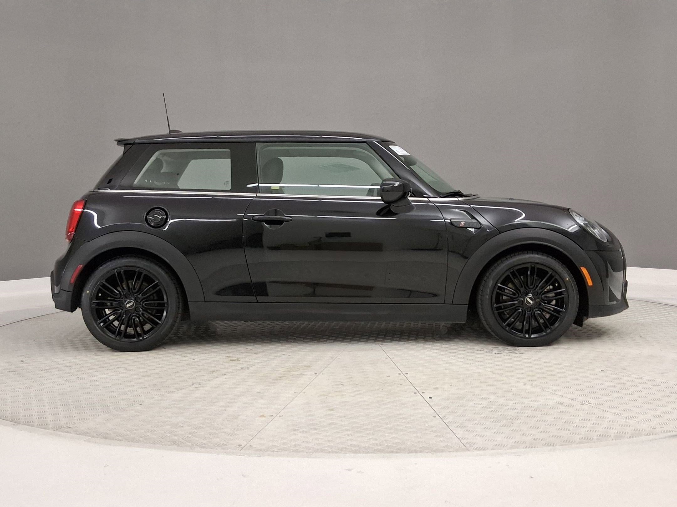 2024 MINI Hardtop 2 Door Cooper S photo 5