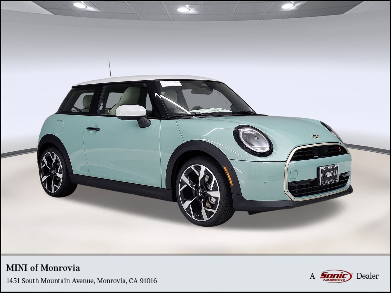 2026 MINI Hardtop 2 Door S's photo