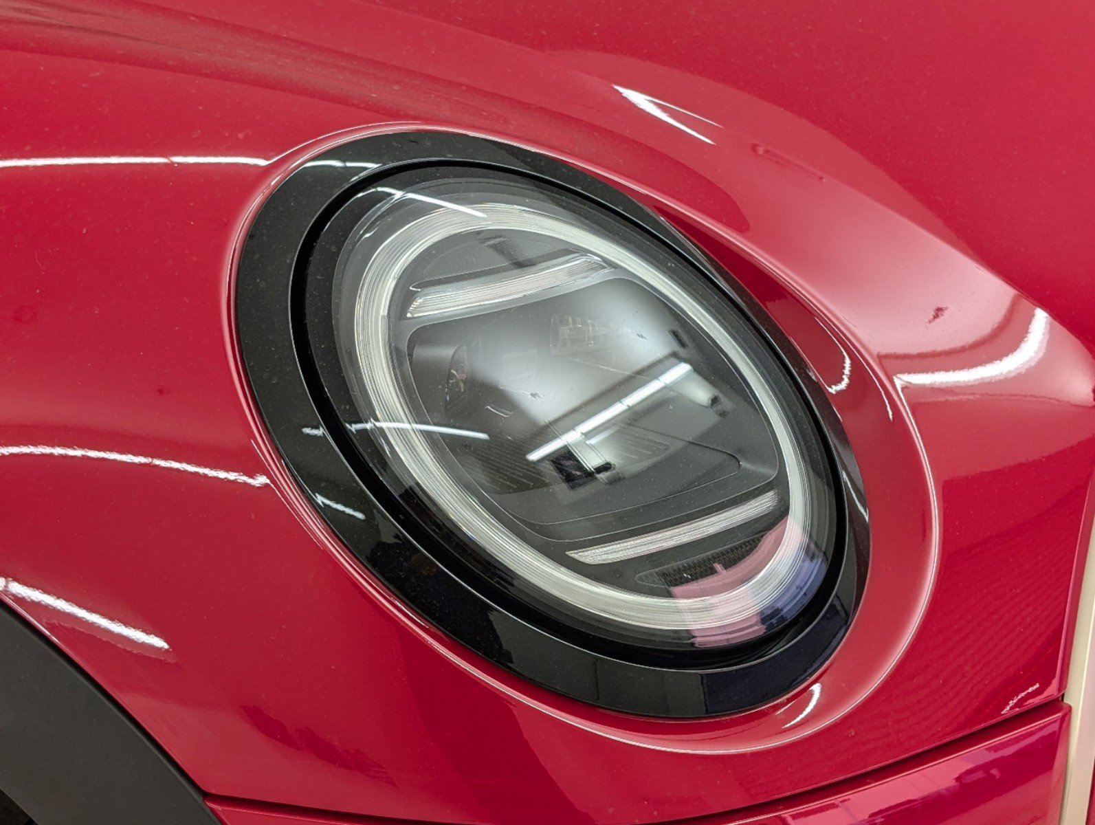 2025 Mini Cooper Signature photo 3