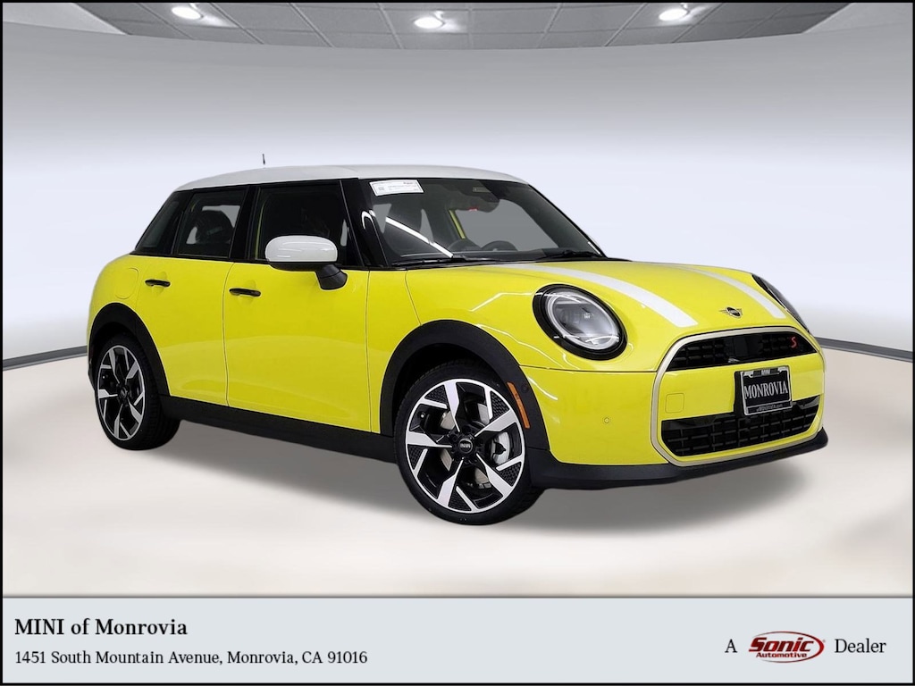 New 2026 MINI 4 Door Signature Plus Hatchback
