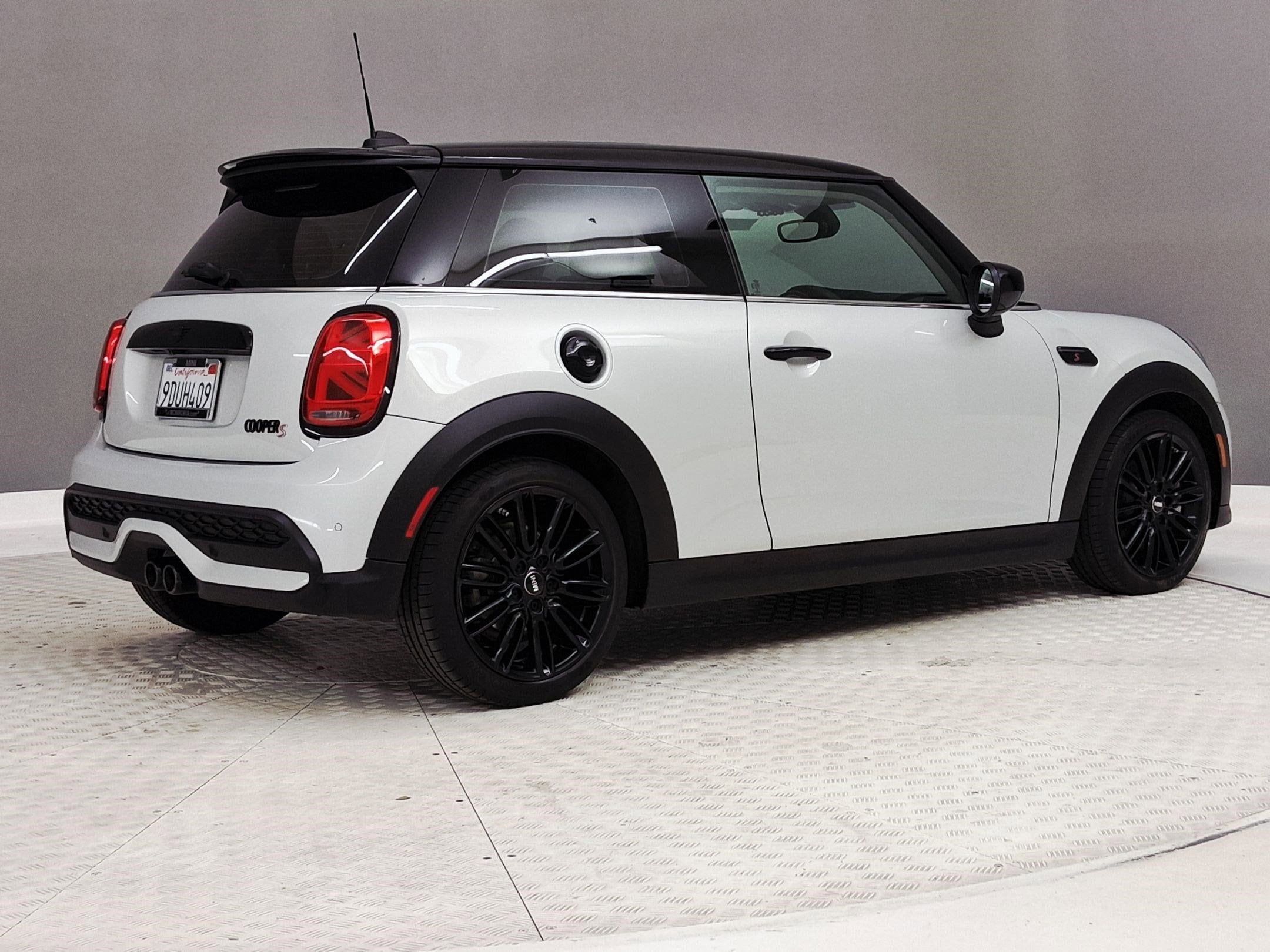 2023 MINI Hardtop 2 Door Cooper S photo 6