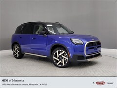 2025 MINI Countryman Iconic SUV