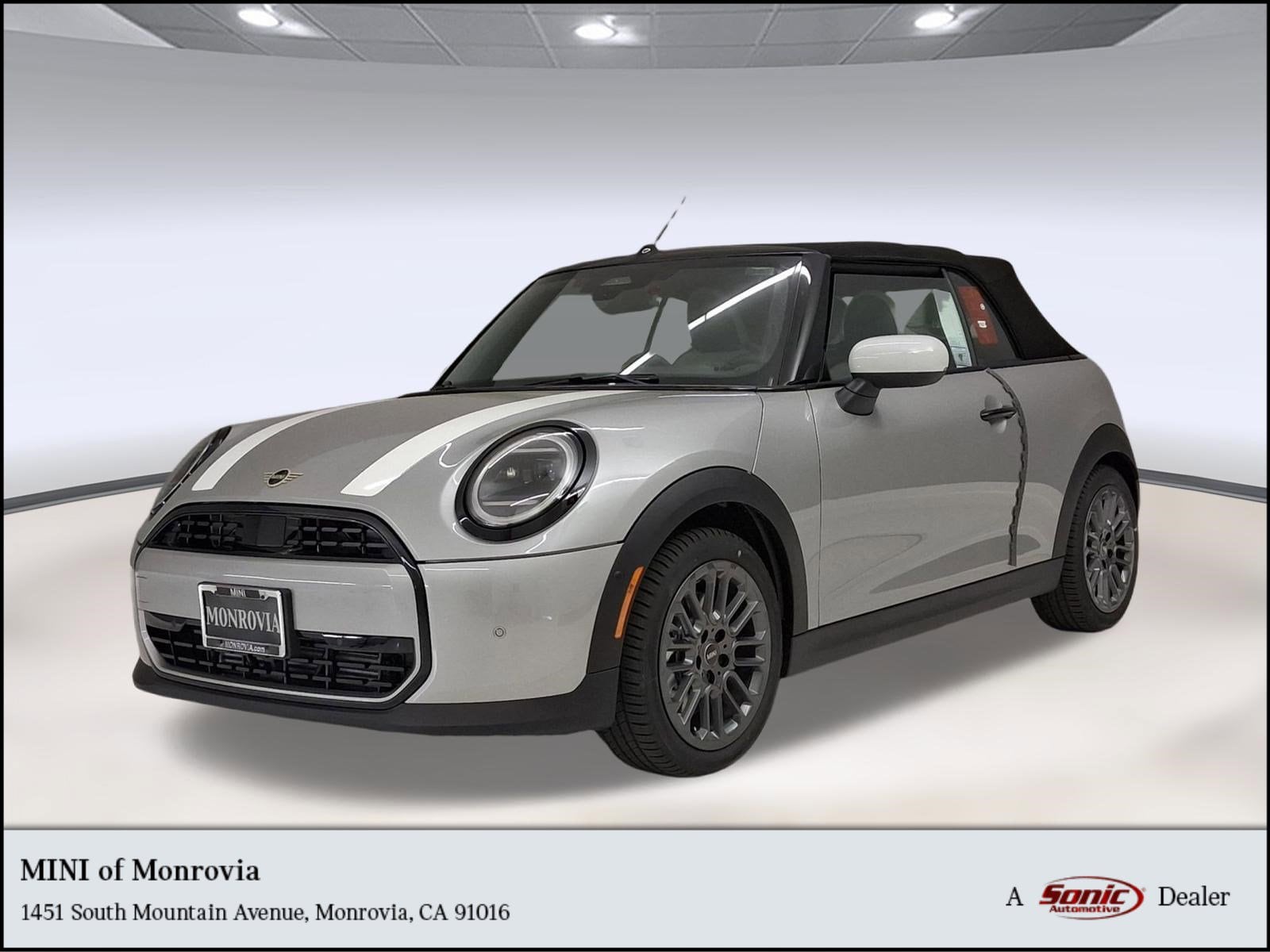 2026 MINI Convertible Cooper Signature's photo