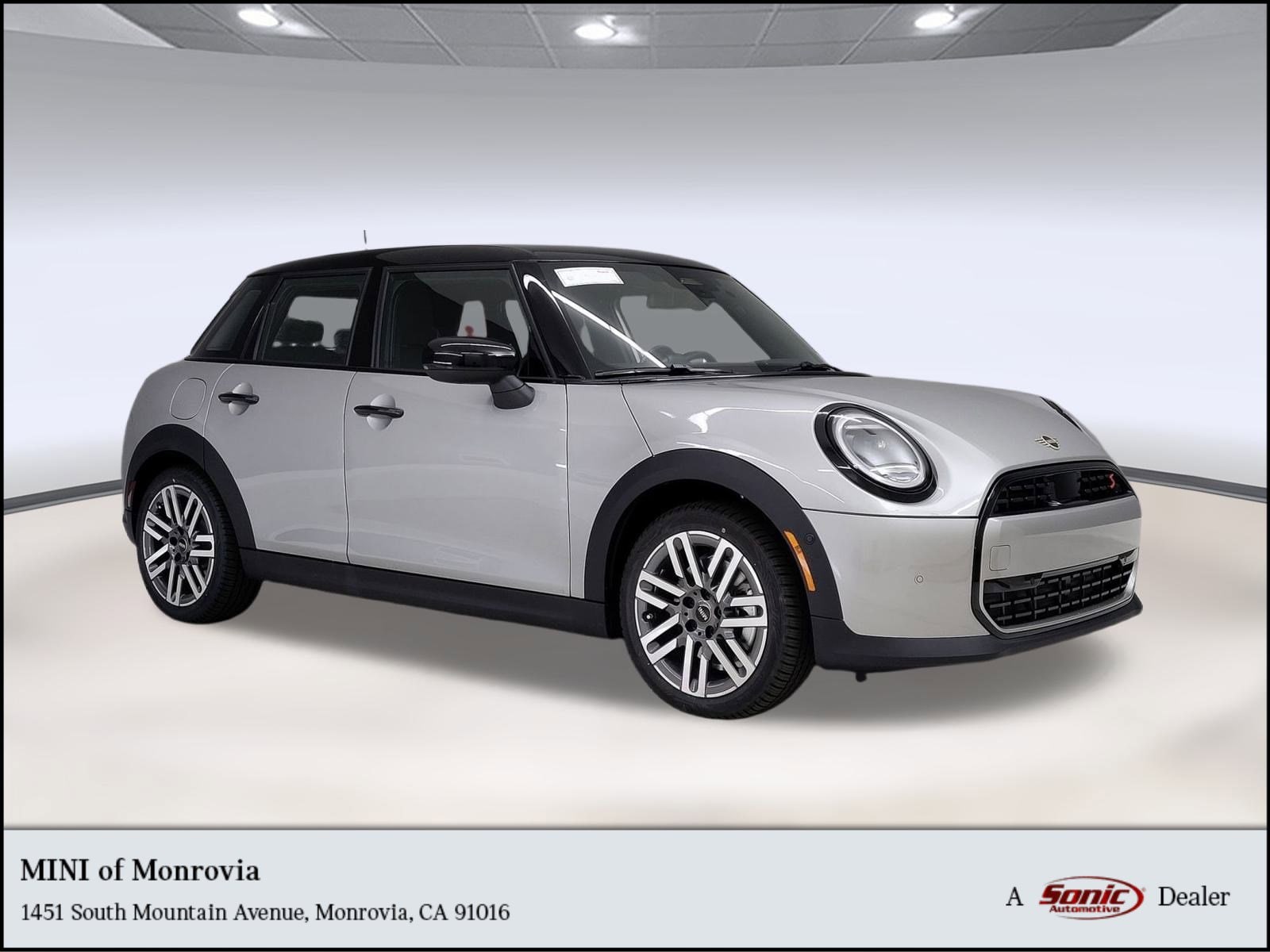 2026 MINI Hardtop 4 Door S's photo