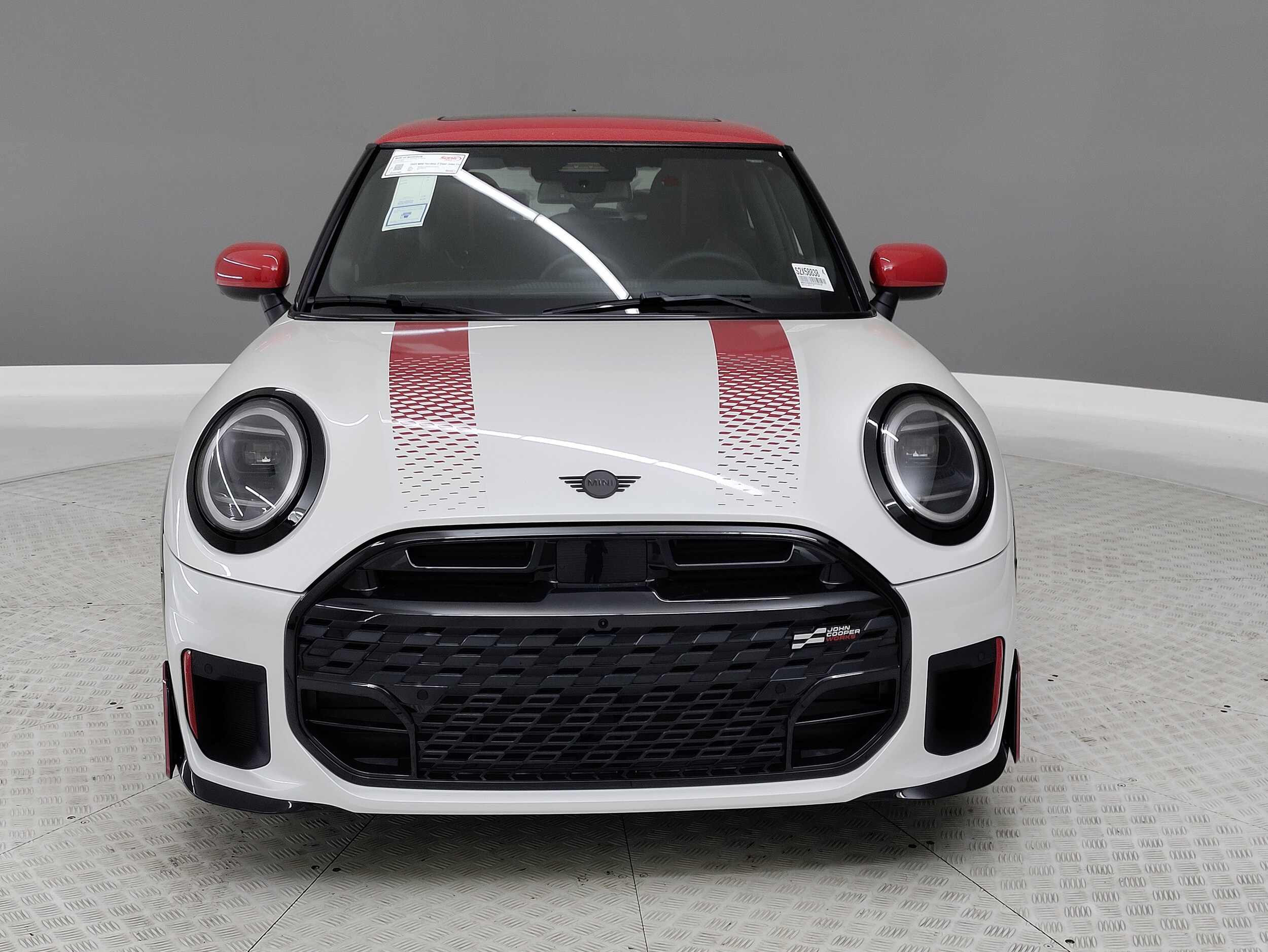 2025 Mini Cooper 2 Door Hardtop Iconic photo 2