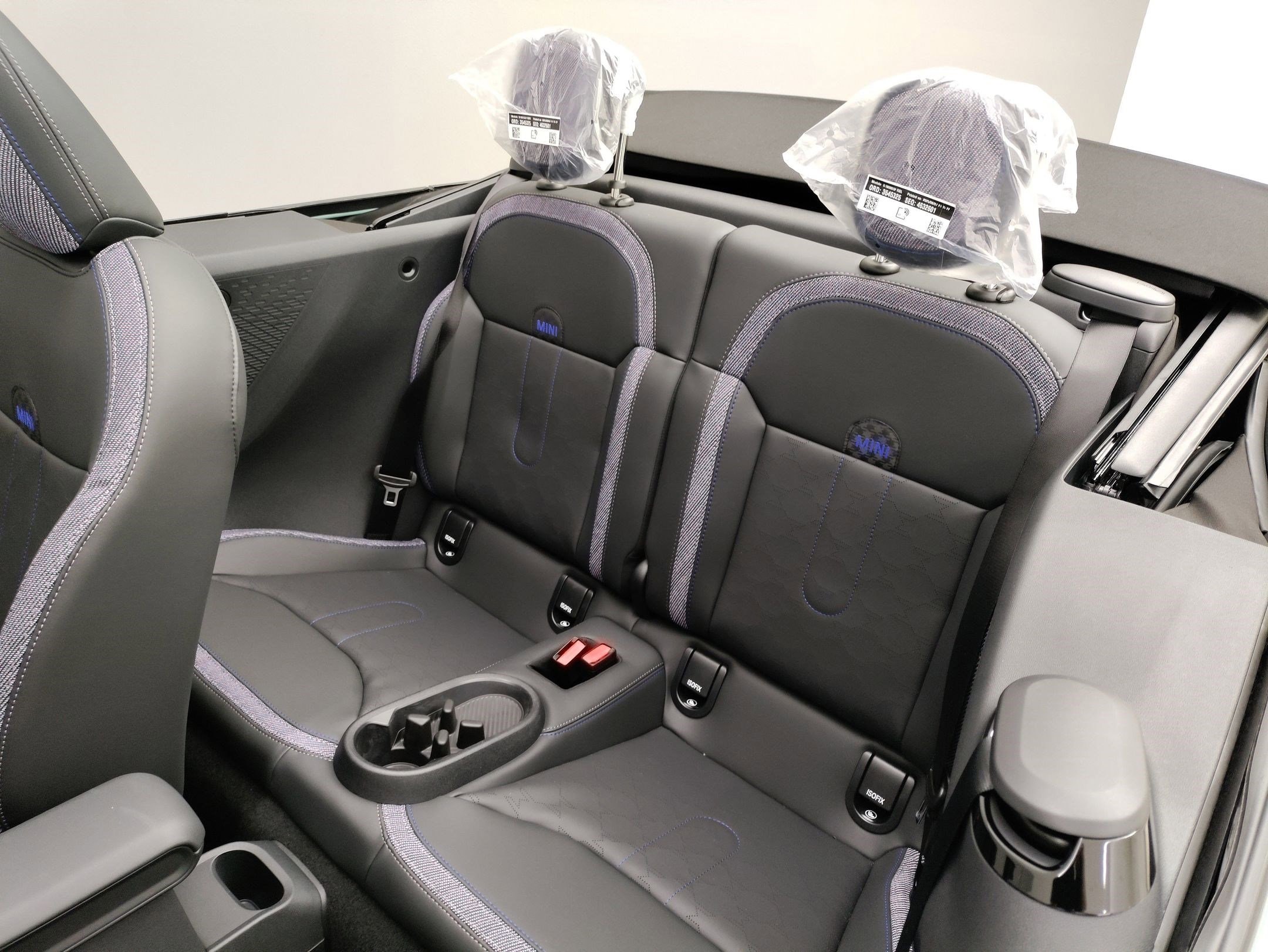 2026 MINI Convertible S - Photo 22