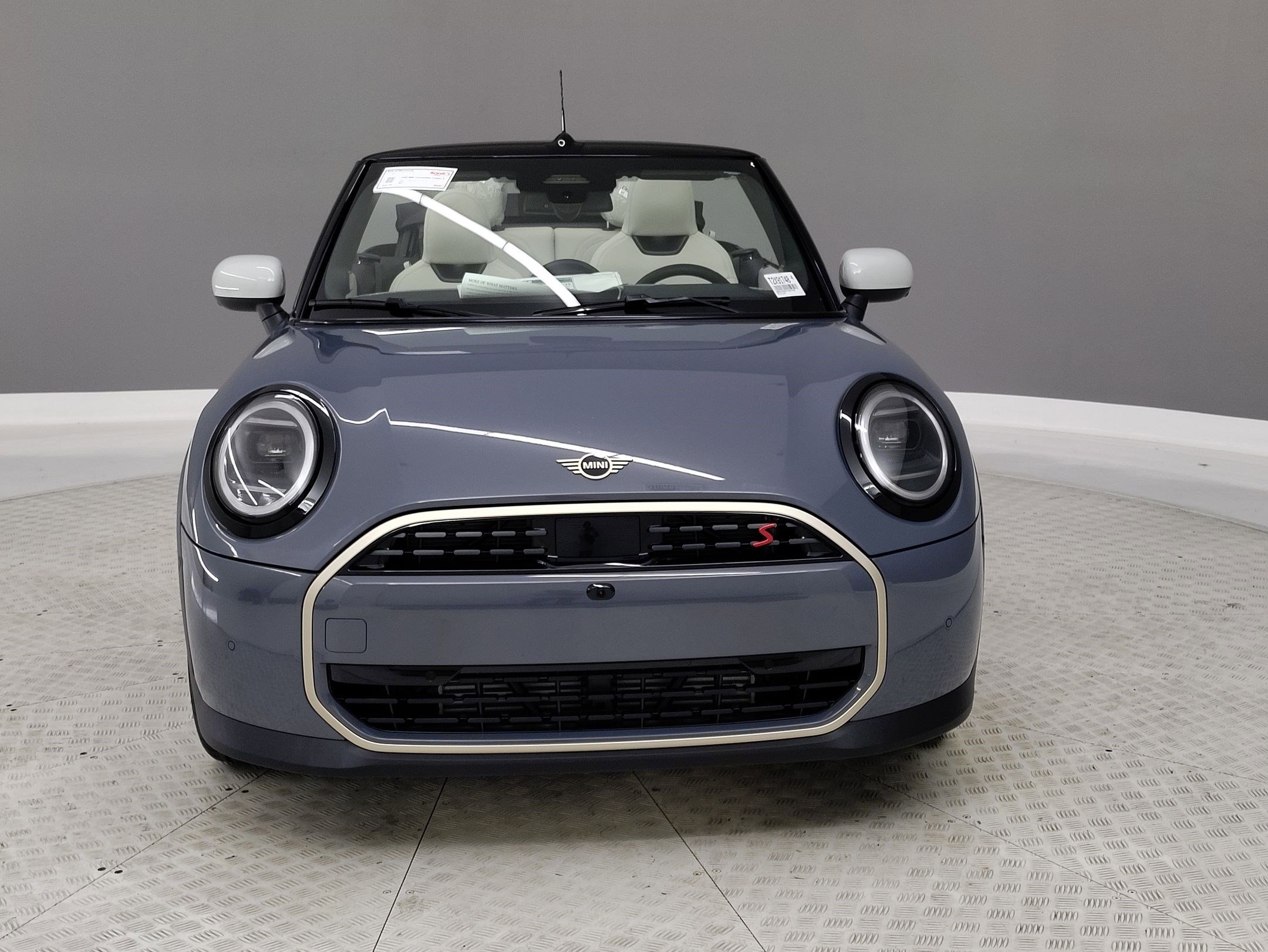 2026 Mini Cooper Convertible Iconic photo 2