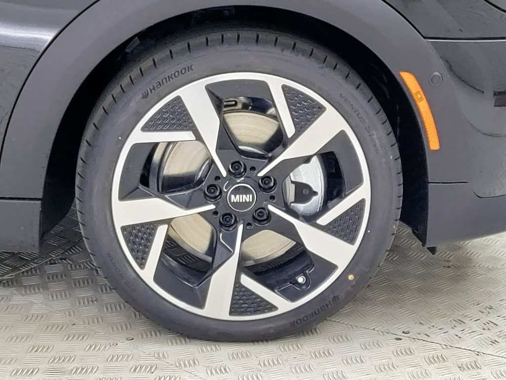 New 2026 MINI 4 Door Signature Plus Hatchback