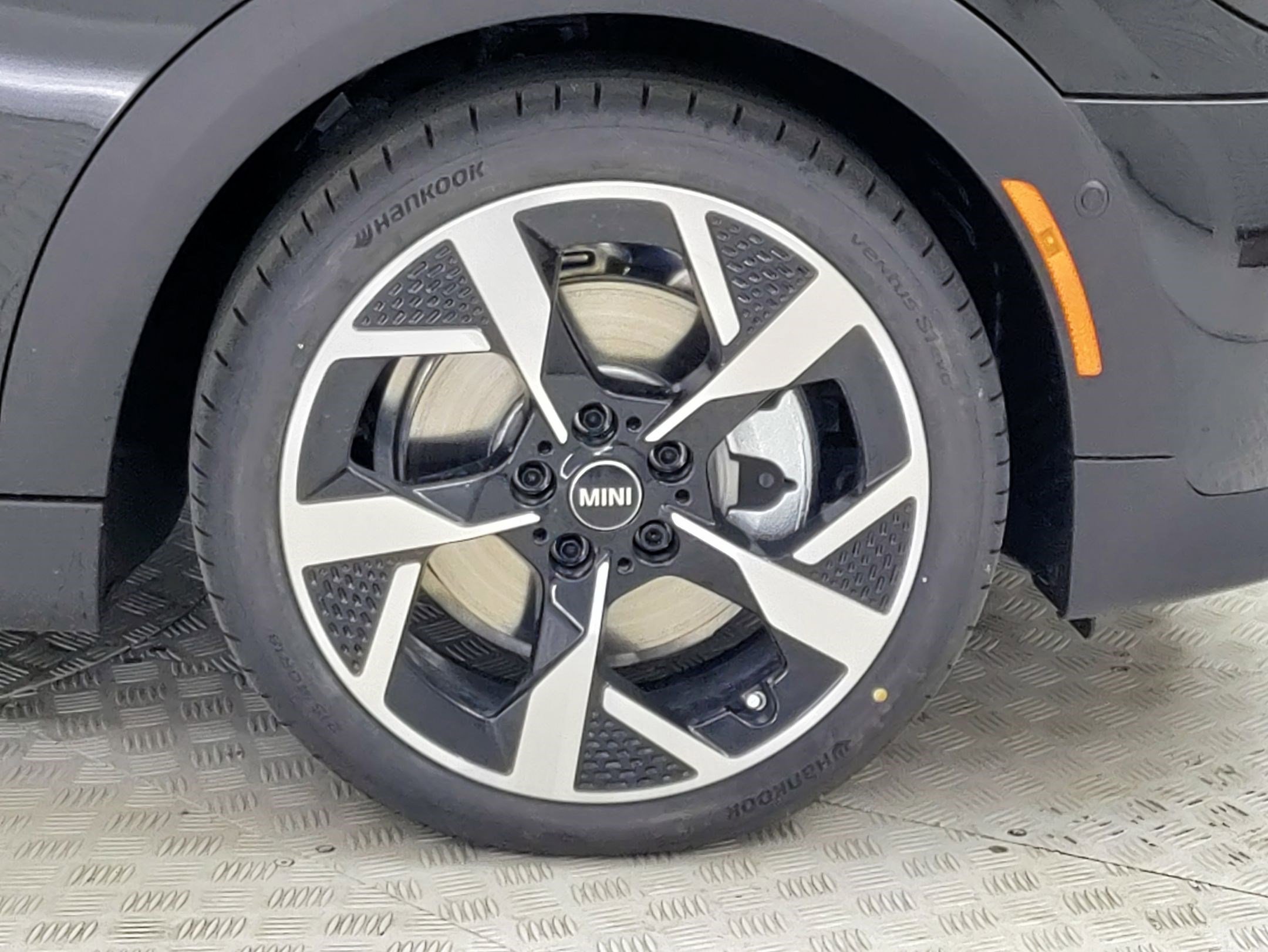 2026 Mini Cooper Hardtop S photo 3