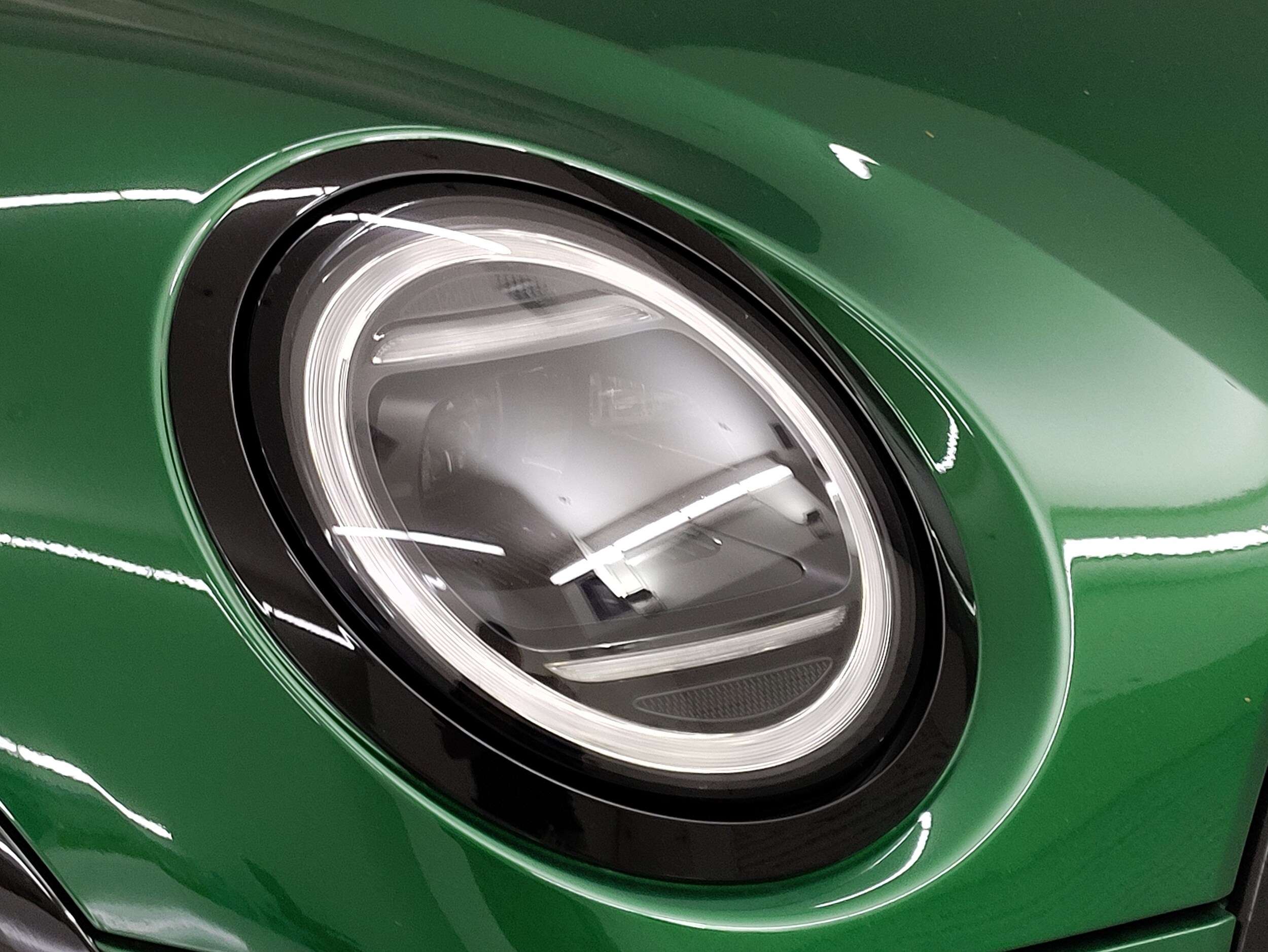 2026 Mini Cooper S Iconic photo 3