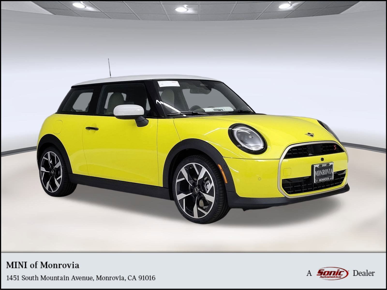 2026 MINI Hardtop 2 Door S's photo
