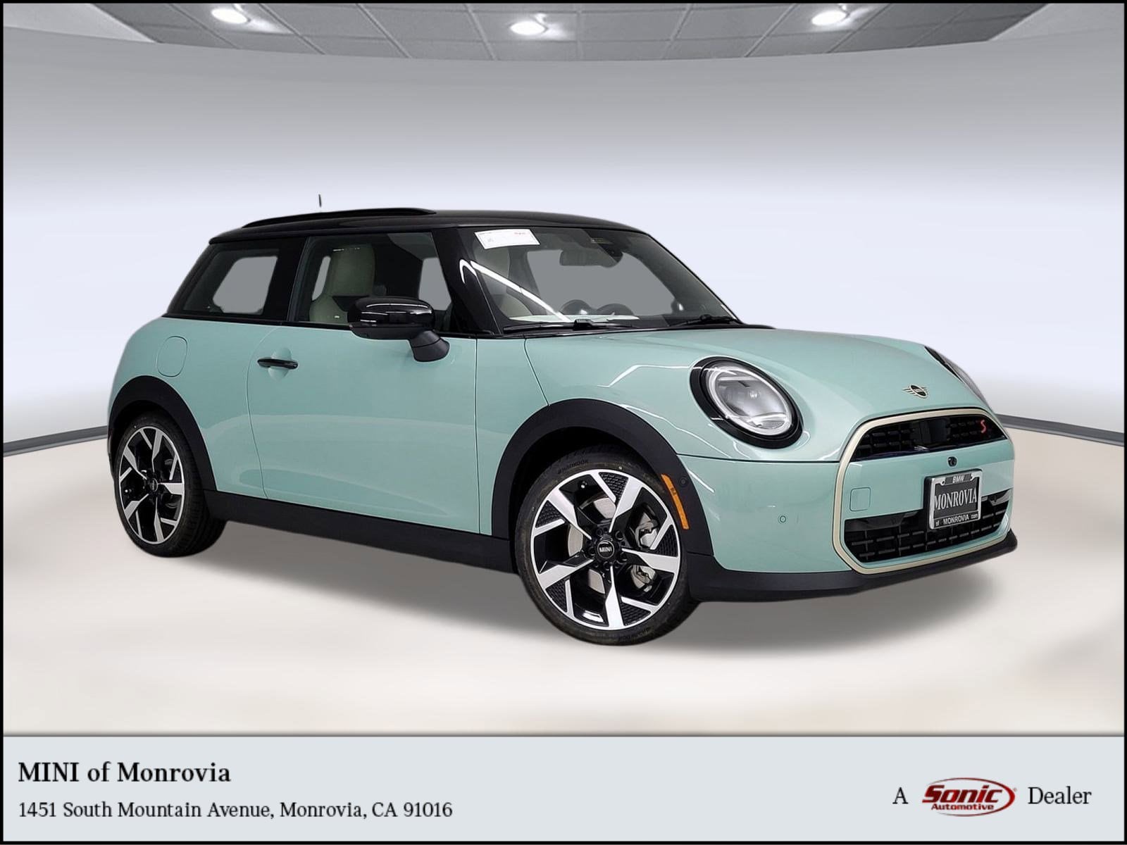 2026 MINI Hardtop 2 Door S's photo