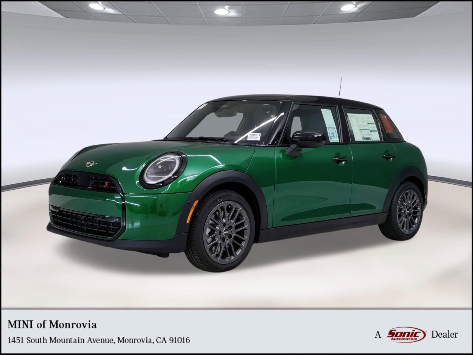 2026 MINI Hardtop 4 Door S's photo