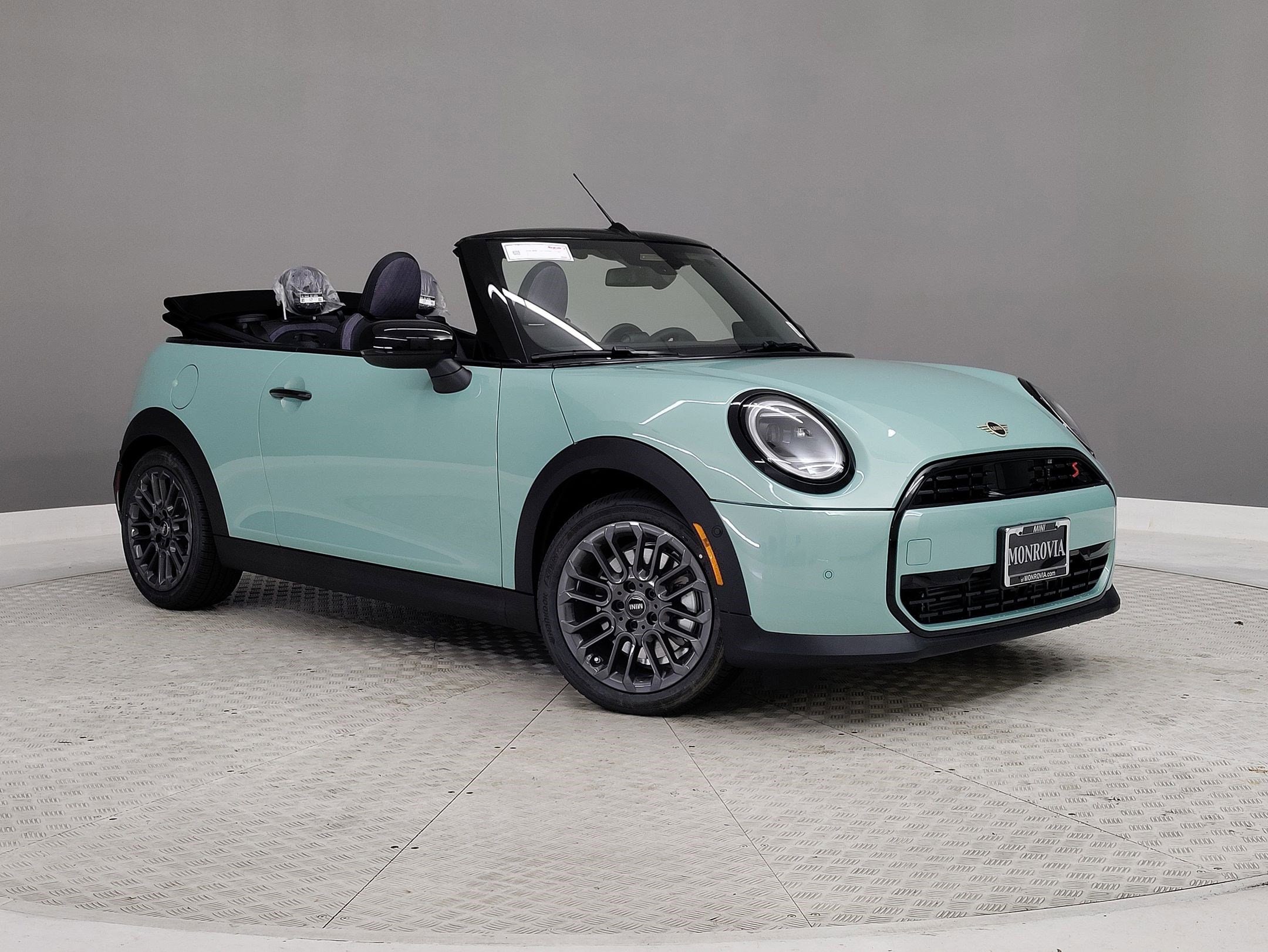 2026 MINI Convertible S - Photo 29