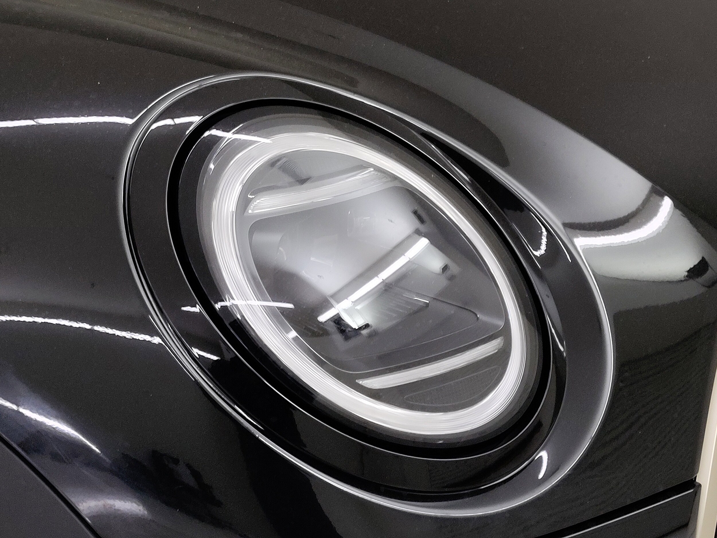 2026 Mini Cooper Convertible Iconic photo 4
