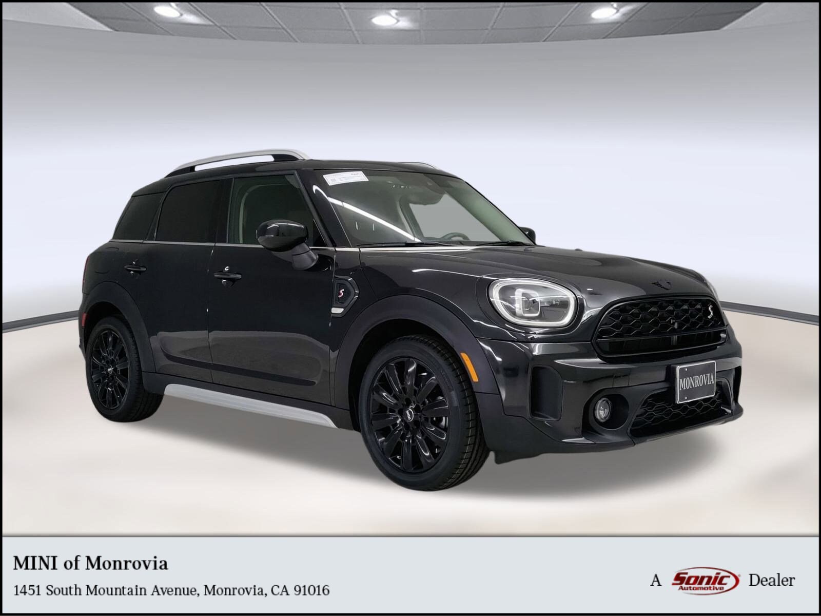 2023 MINI Countryman S's photo