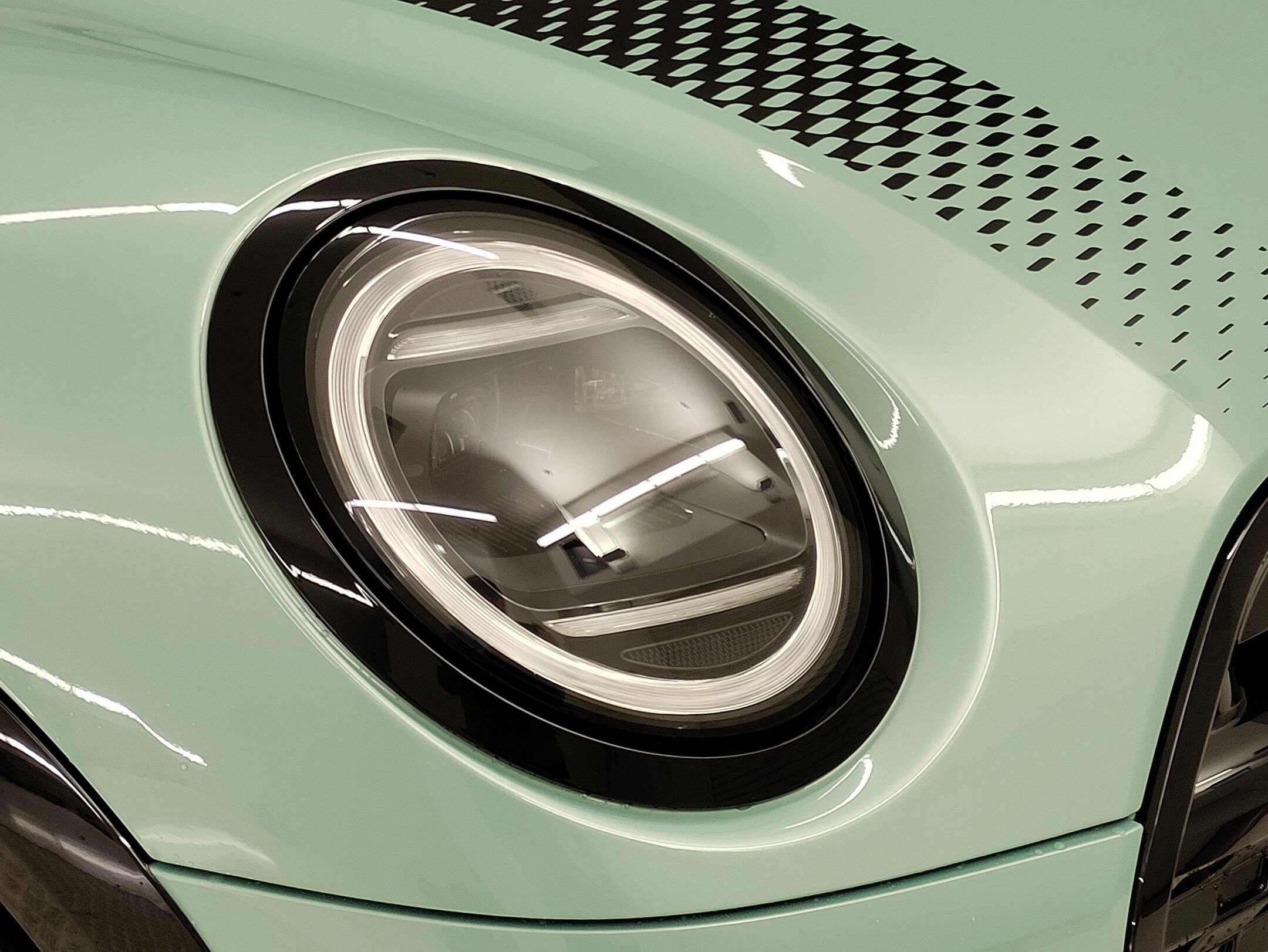 2026 Mini Cooper S Iconic photo 3