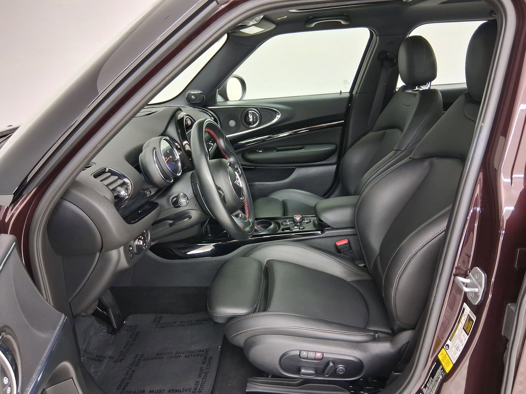 2019 MINI Clubman Cooper S Signature photo 2