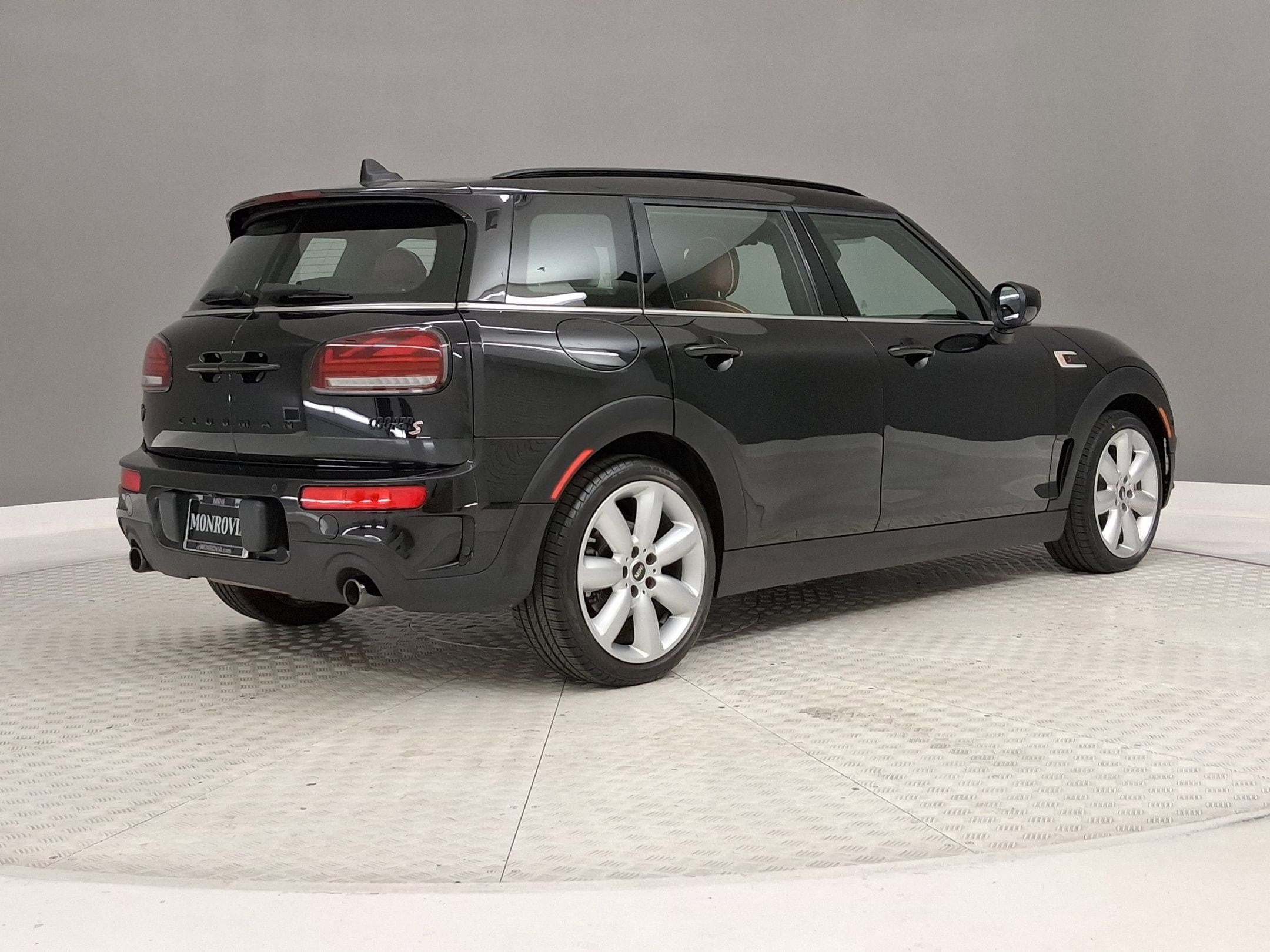 2024 MINI Clubman Cooper S photo 6