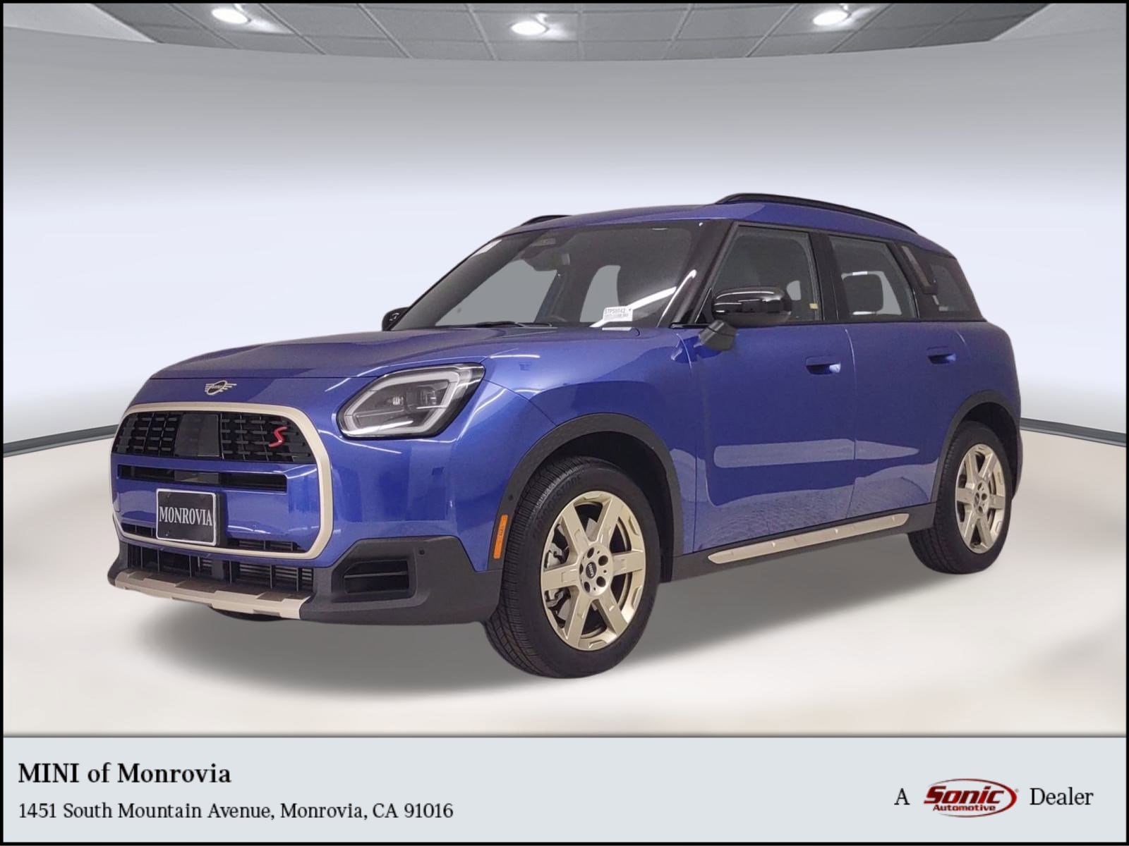 2025 MINI Countryman S's photo