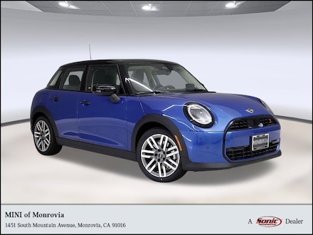 2025 MINI Hardtop 4 Door Signature Plus Hatchback