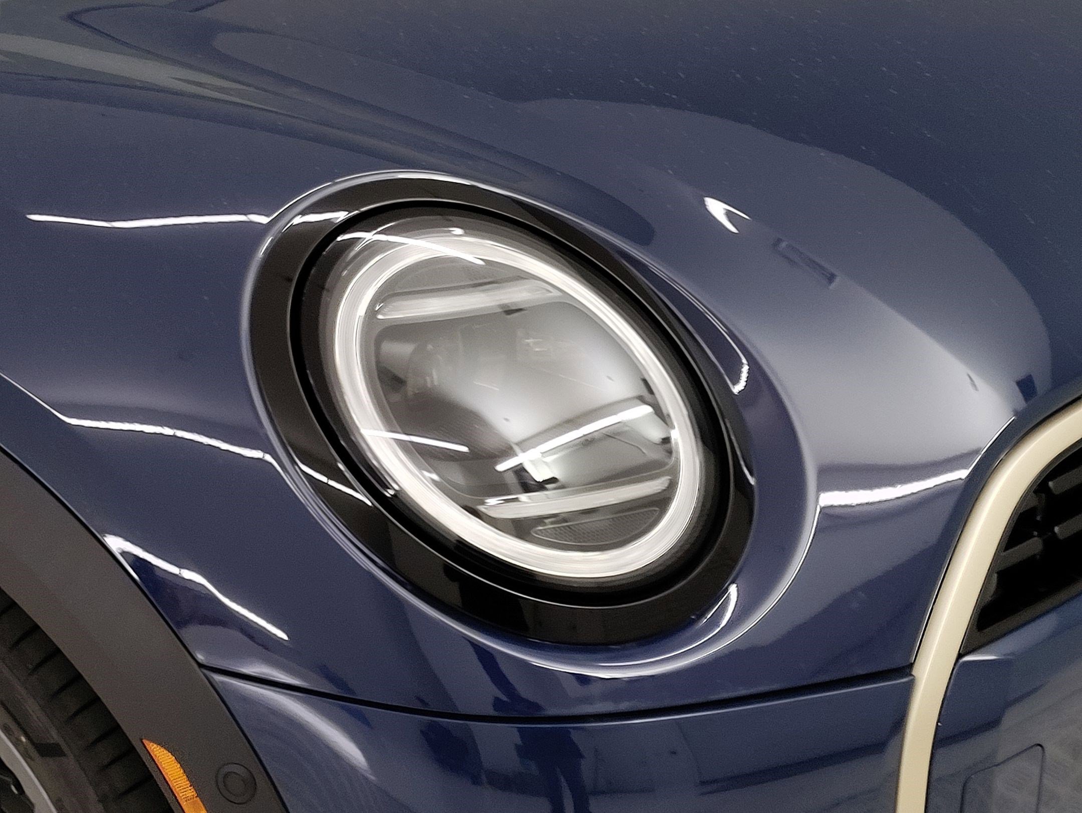 2026 Mini Cooper Iconic Convertible photo 4