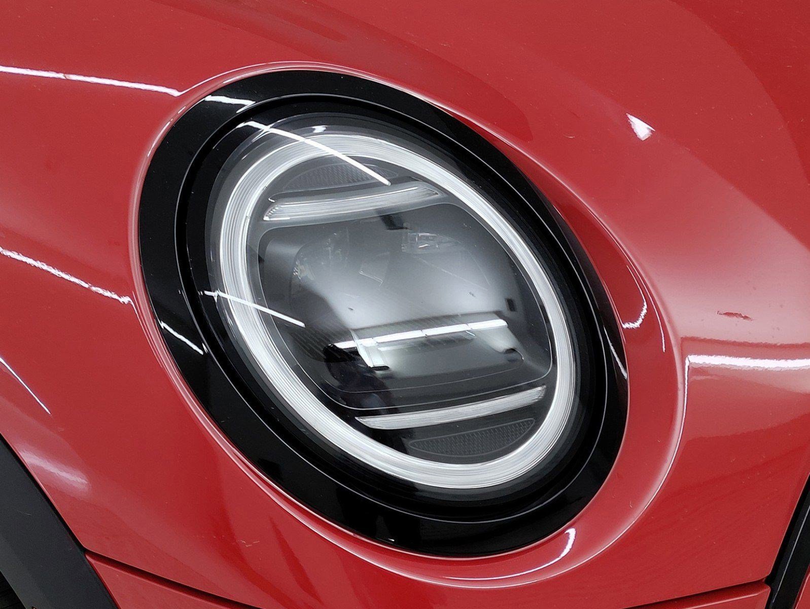 2025 MINI Hardtop 2 Door Cooper photo 3