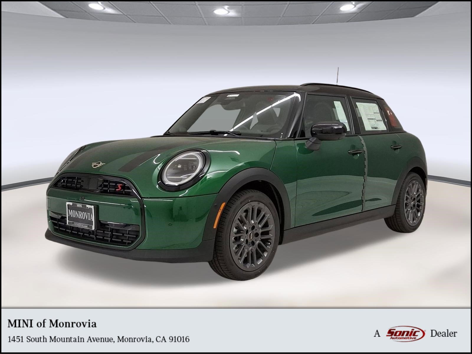2026 MINI Hardtop Cooper S's photo