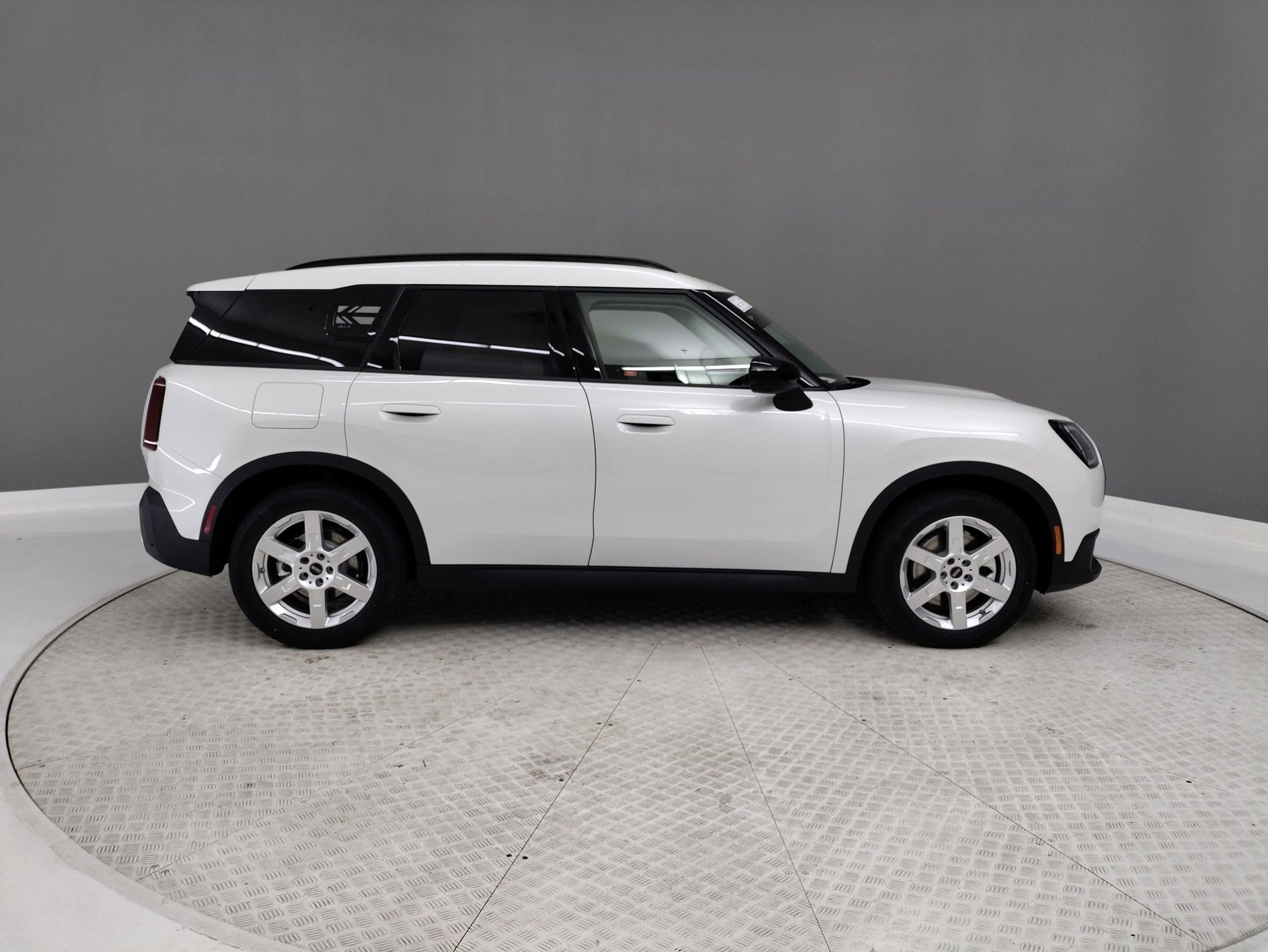 2025 MINI Countryman S photo 4