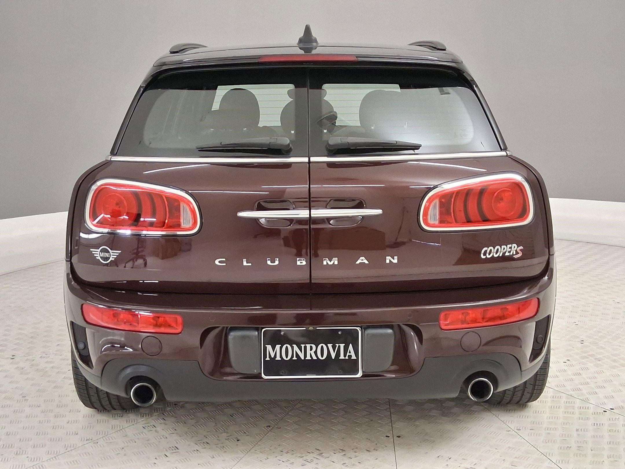 2019 MINI Clubman Cooper S Signature photo 3