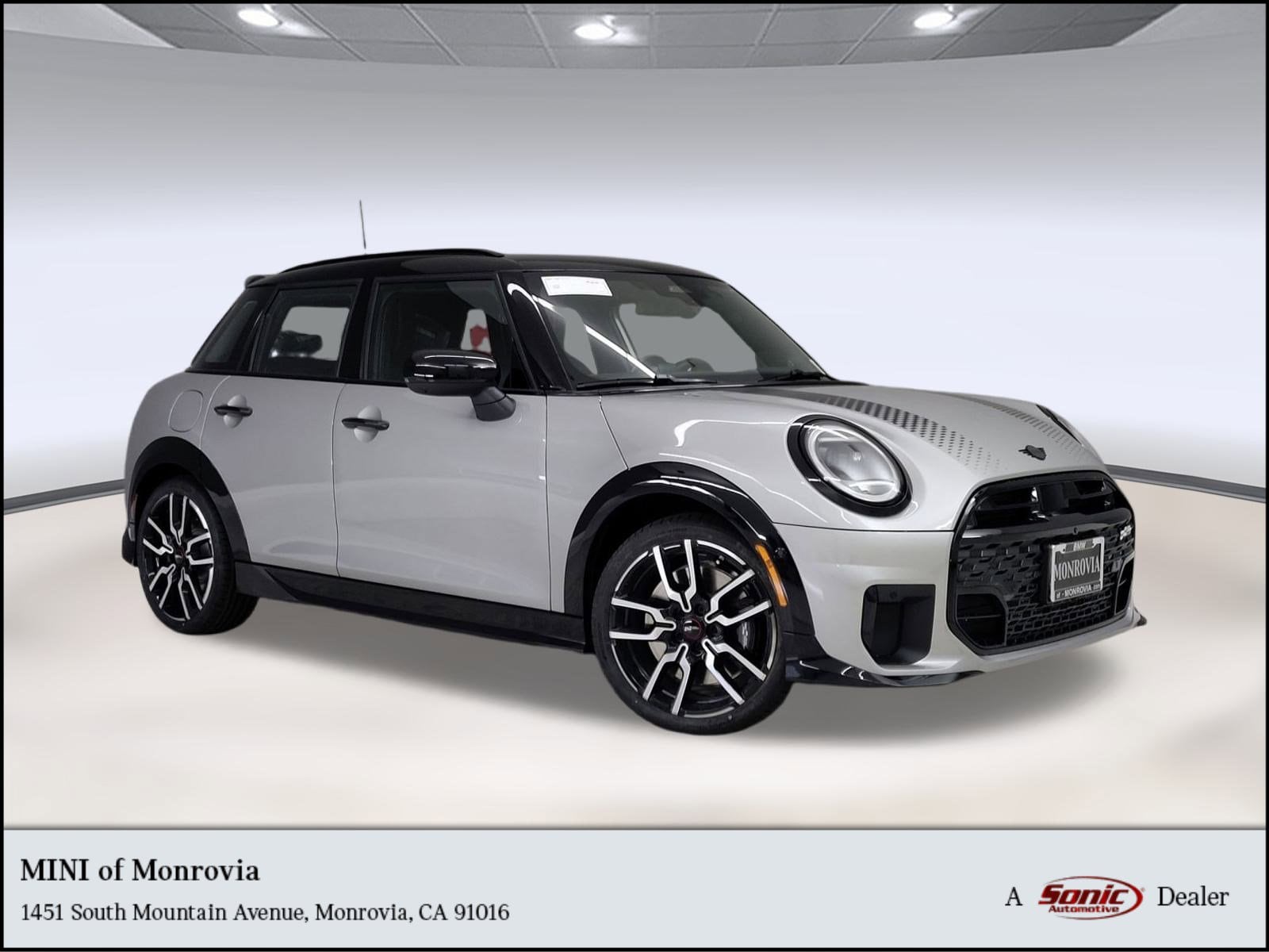 2026 MINI Hardtop 4 Door S's photo