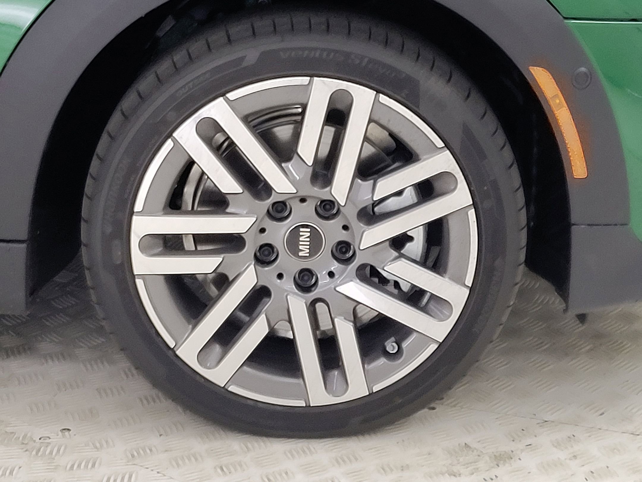 2026 Mini Cooper S Iconic photo 4