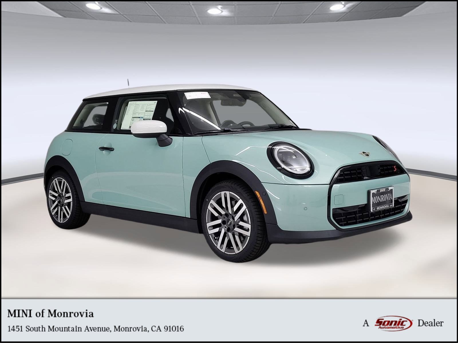 2026 MINI Hardtop 2 Door S's photo