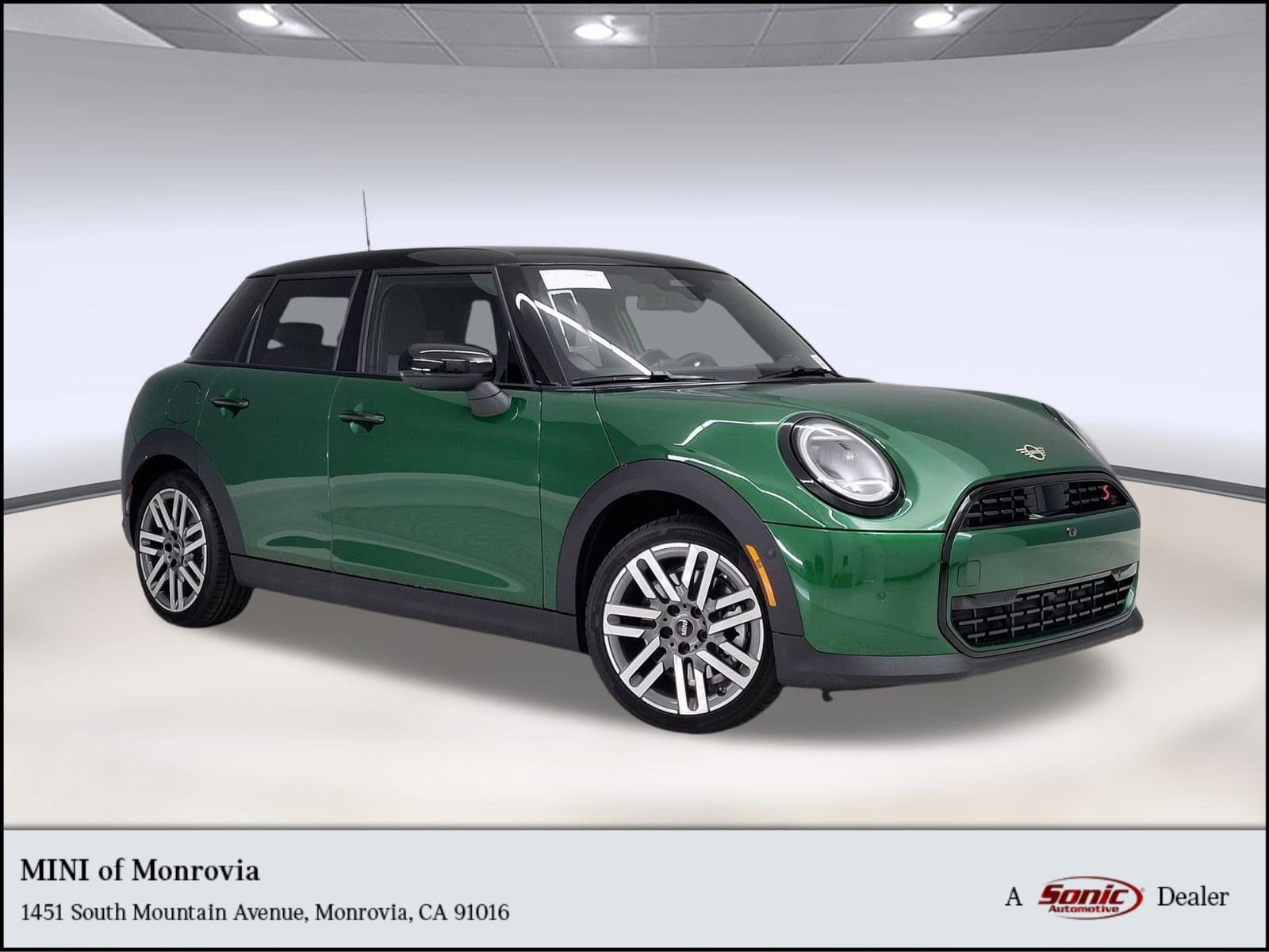2026 MINI Hardtop 4 Door S's photo