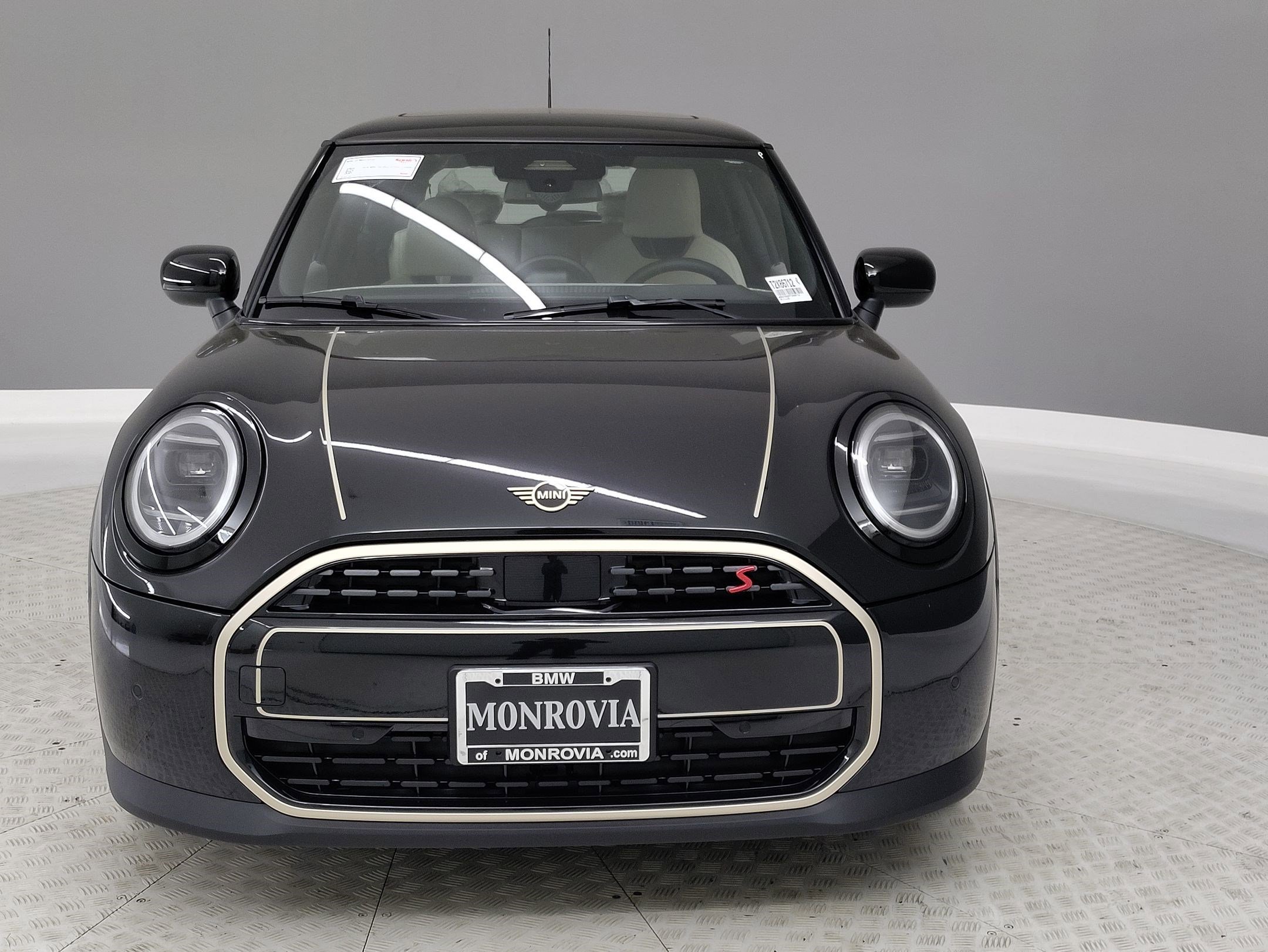 2026 Mini Cooper Hardtop S photo 2