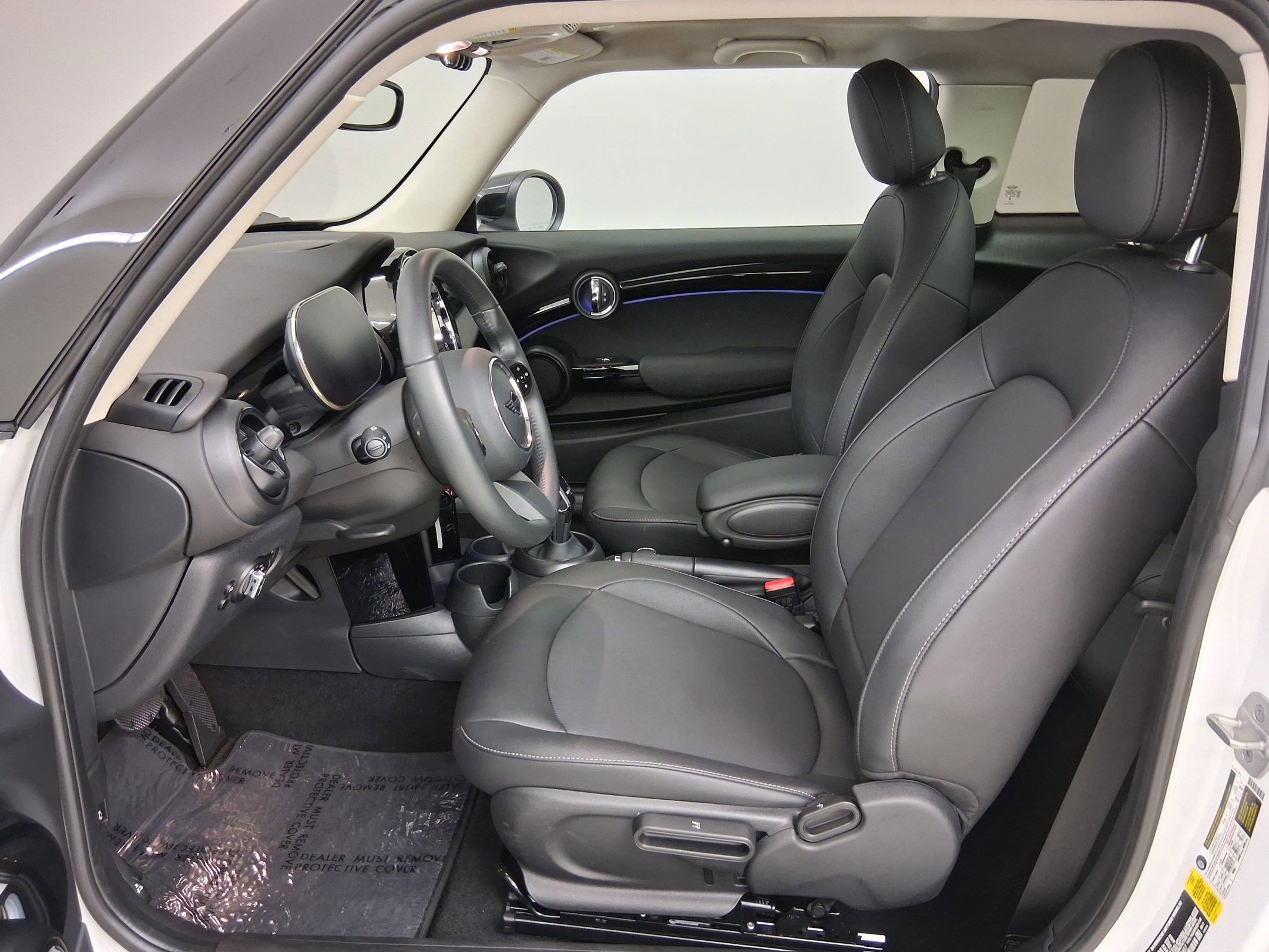 2024 MINI Hardtop 2 Door Cooper photo 2