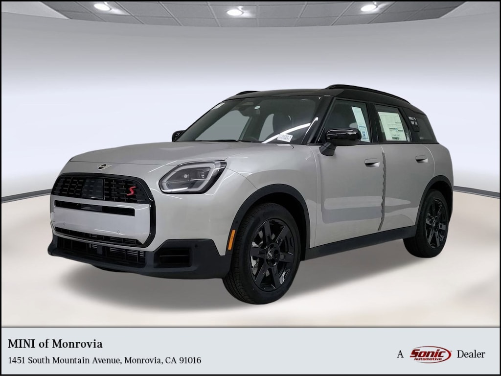 New 2026 MINI Countryman Signature Plus SUV